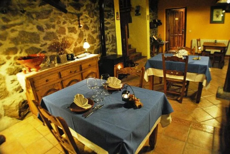 Restaurant/places to eat in La Trocha De Hoyorredondo