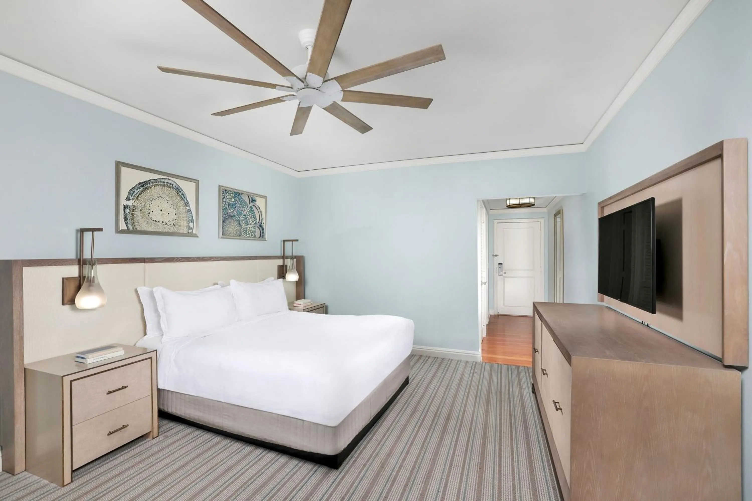 Photo of the whole room, Bed in The Ritz-Carlton Key Biscayne, Miami