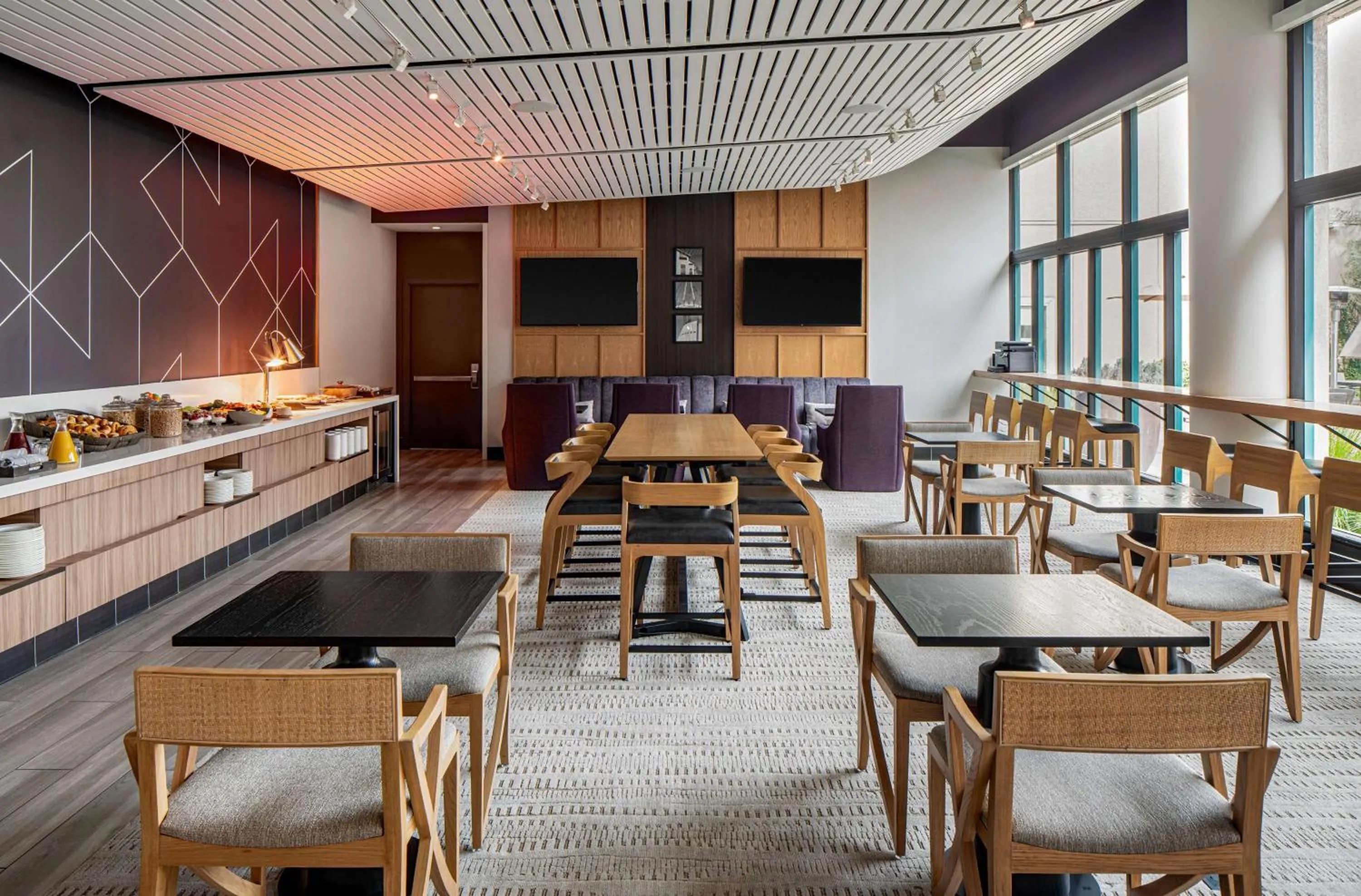 Lounge or bar in Hyatt Regency Santa Clara