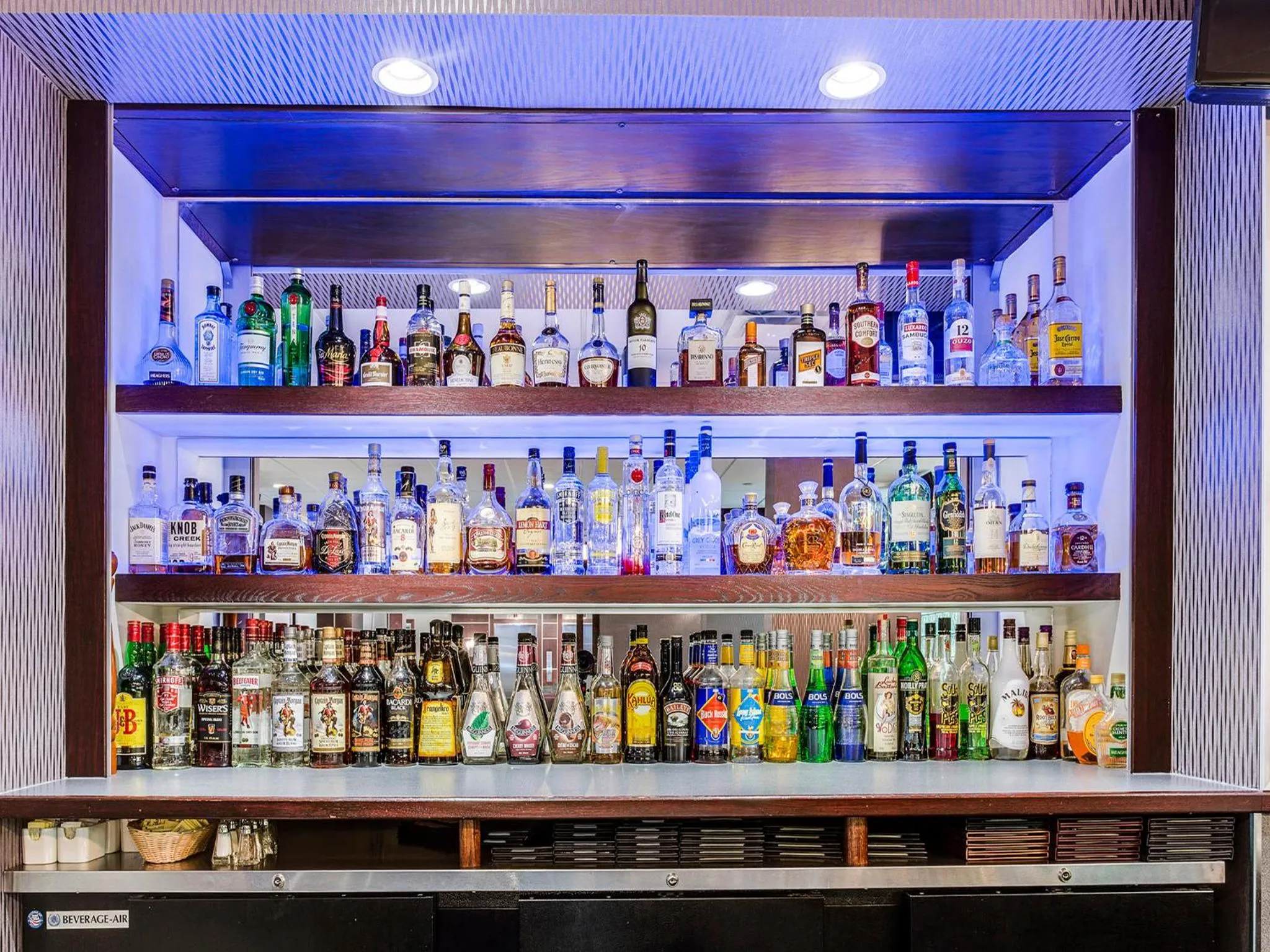 Drinks in Park Town Hotel