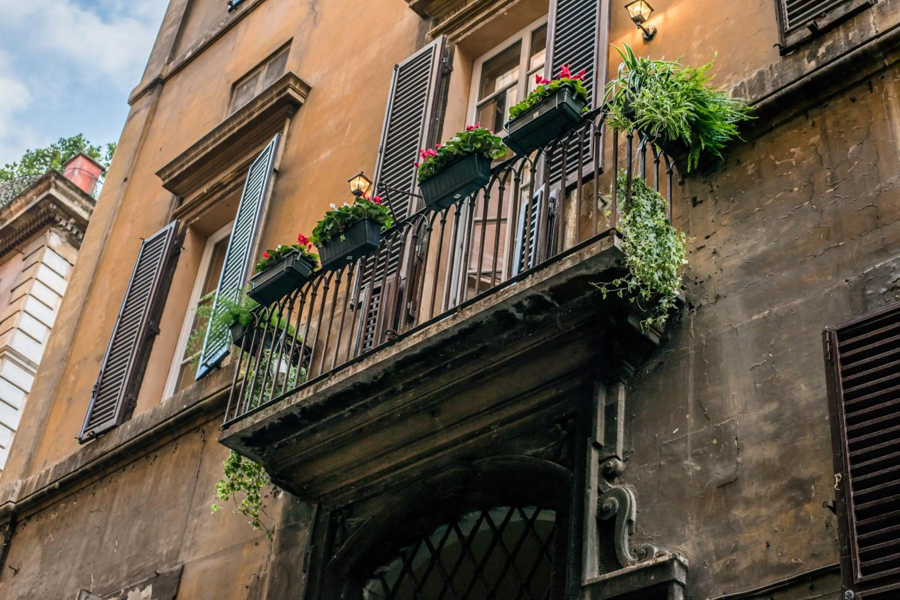 Facade/entrance in Palazzo Del Duca Piazza Navona Campo dei Fiori Piazza del Fico Guest House