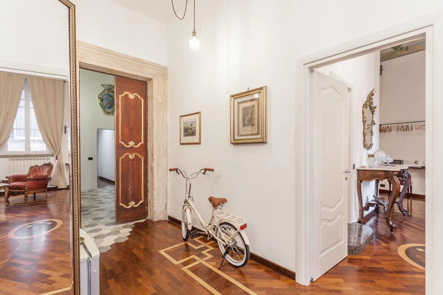 Kitchen or kitchenette in Palazzo Del Duca Piazza Navona Campo dei Fiori Piazza del Fico Guest House