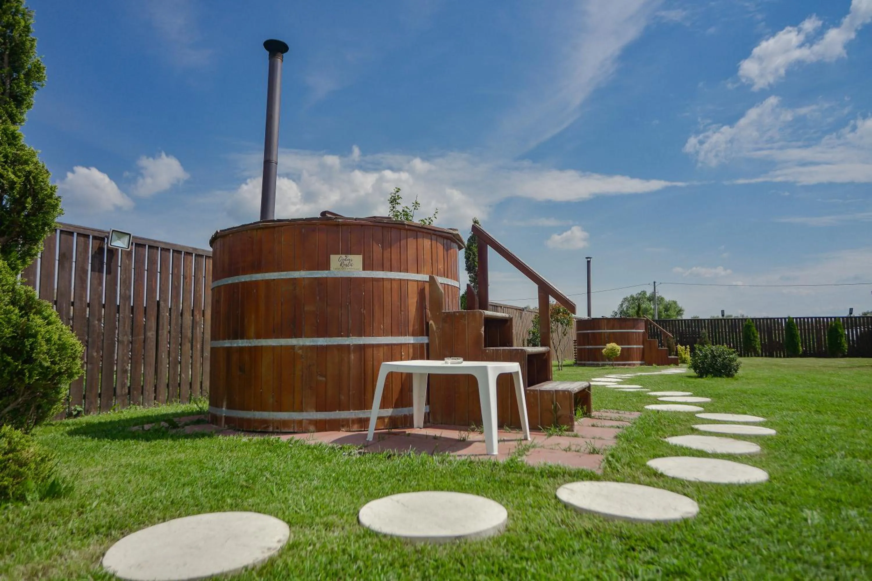 Garden in Pensiunea Ovidiu