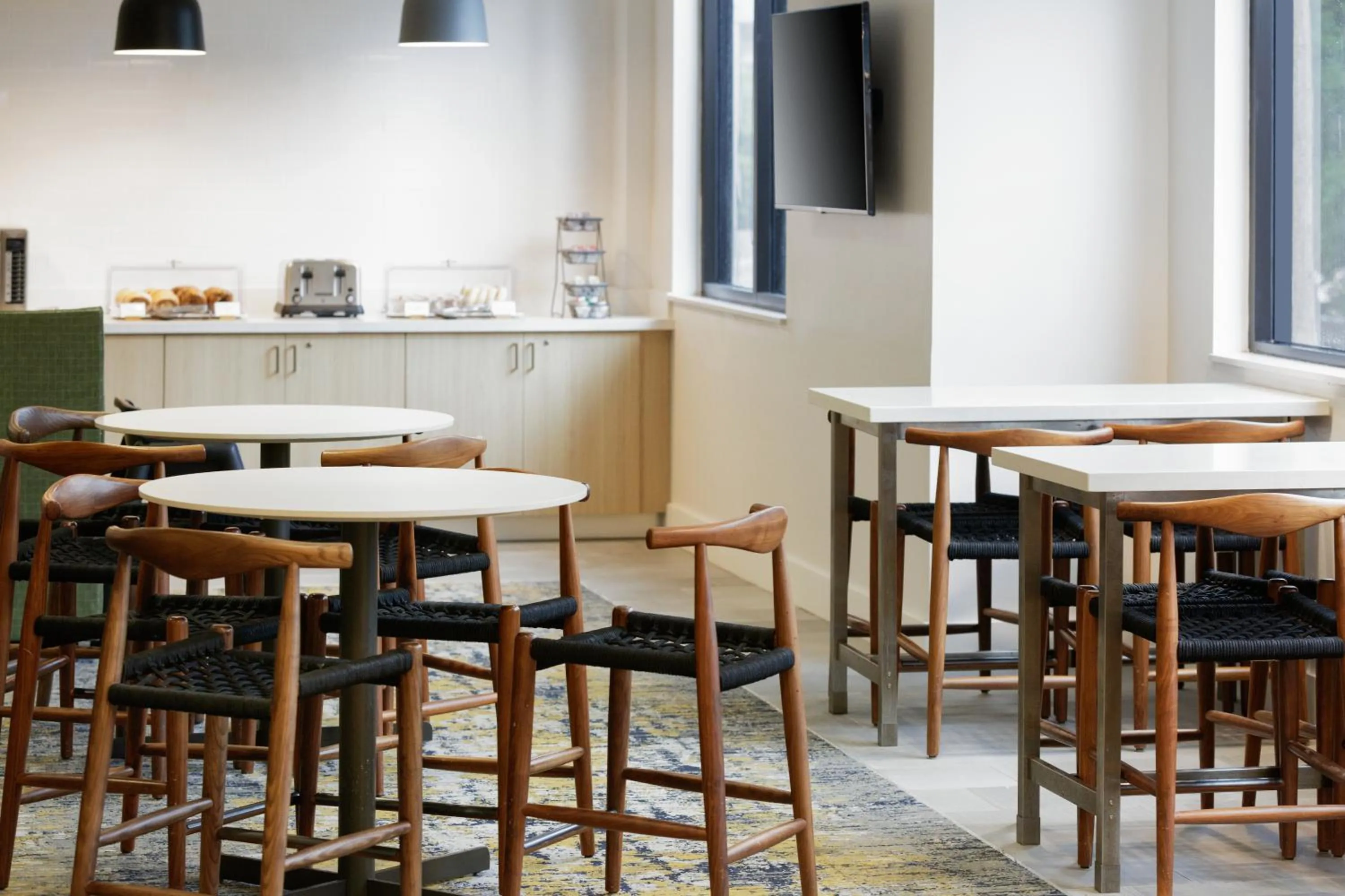 Breakfast in Fairfield Inn & Suites by Marriott Miami Airport South