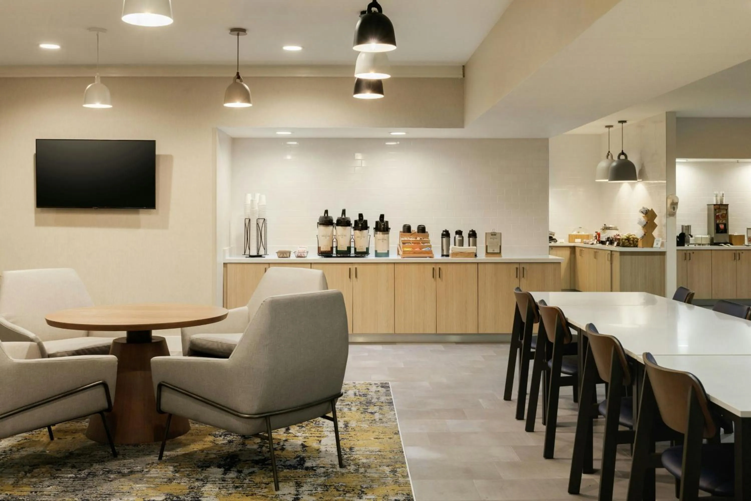 Breakfast in Fairfield Inn & Suites by Marriott Miami Airport South