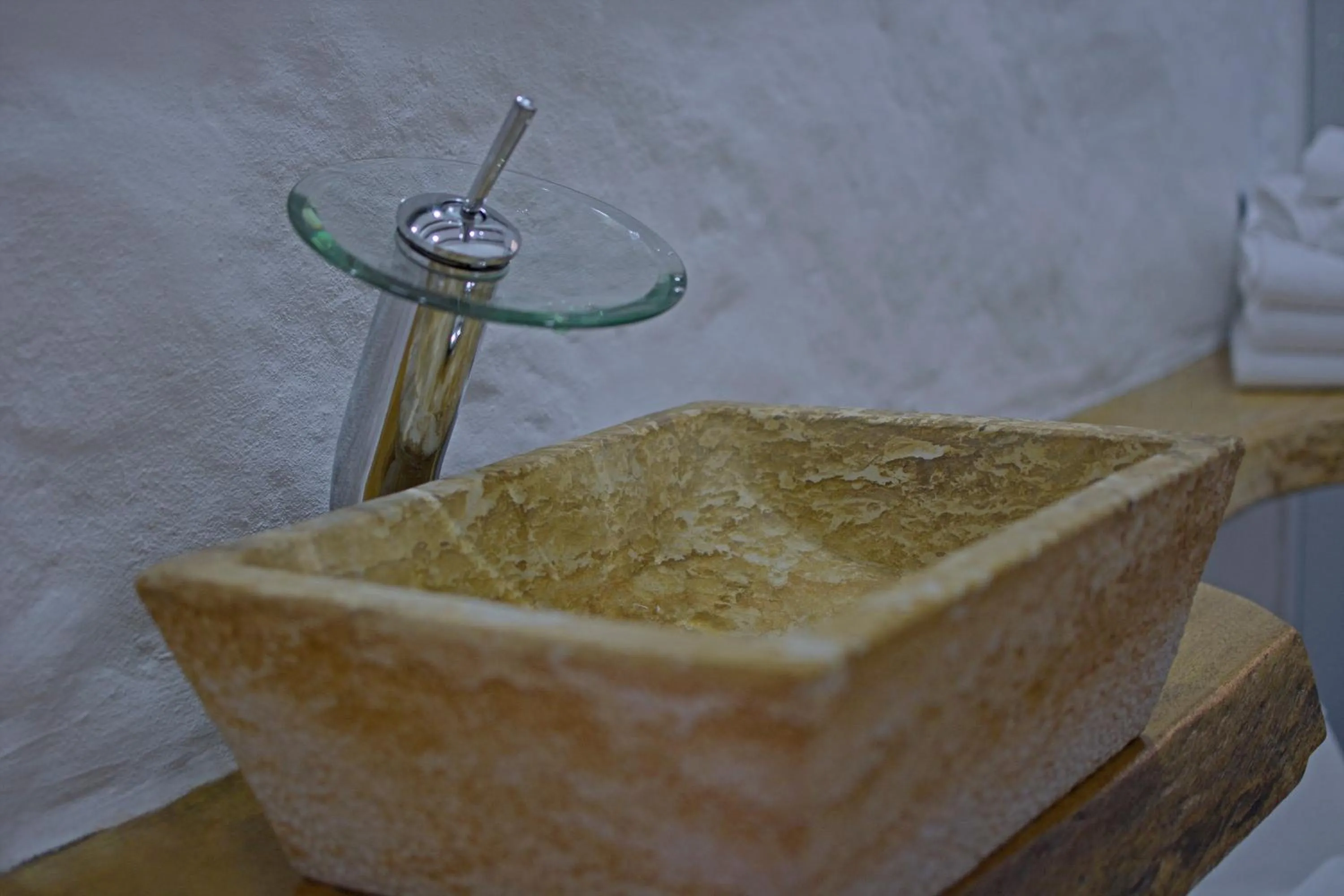 King Suite with Balcony in Hotel Estorake San Agustin Huila