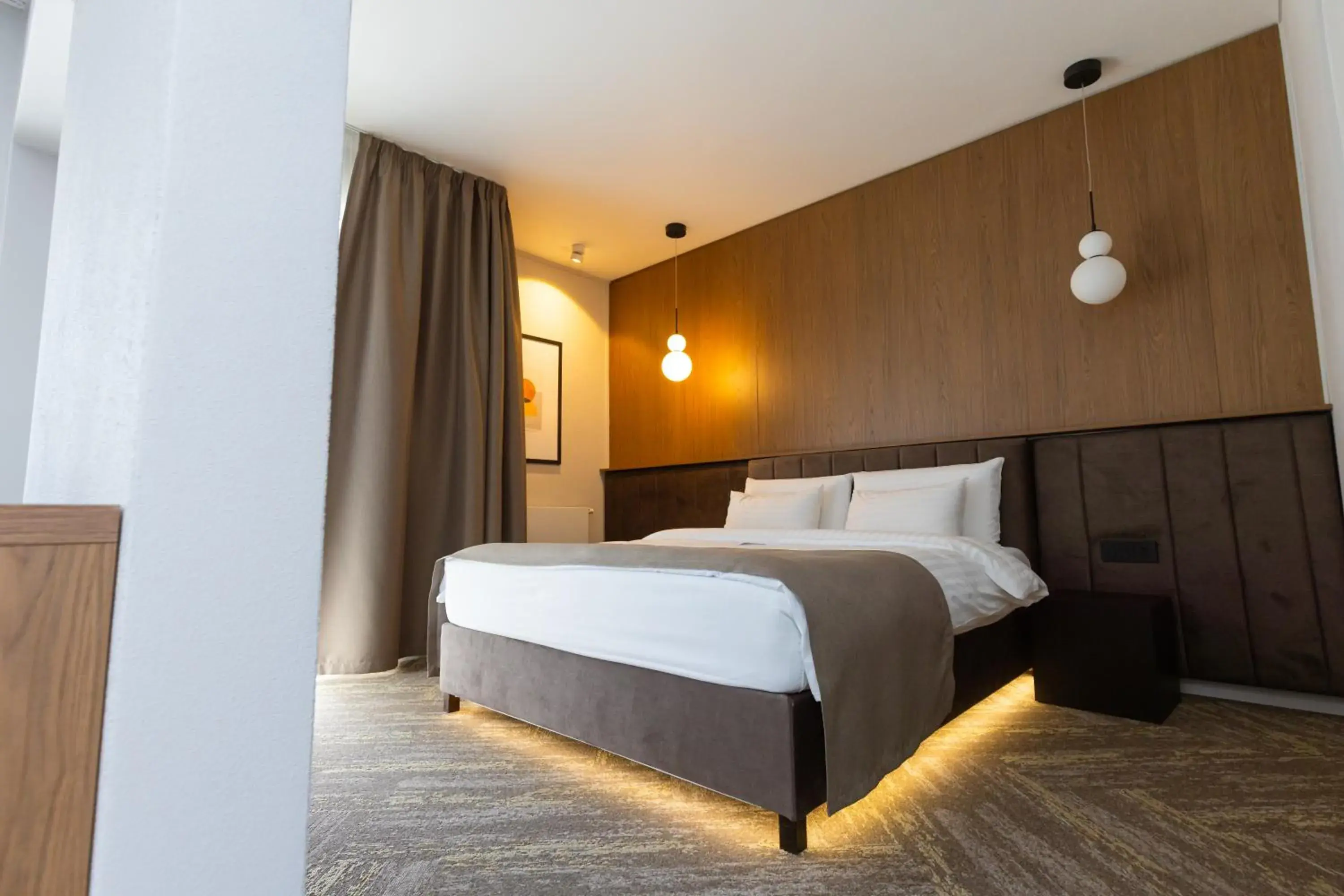 Deluxe Double Room with Balcony - single occupancy in Grand Hotel Coroana Deluxe Double Room with Balcony - single occupancy in Grand Hotel Coroana