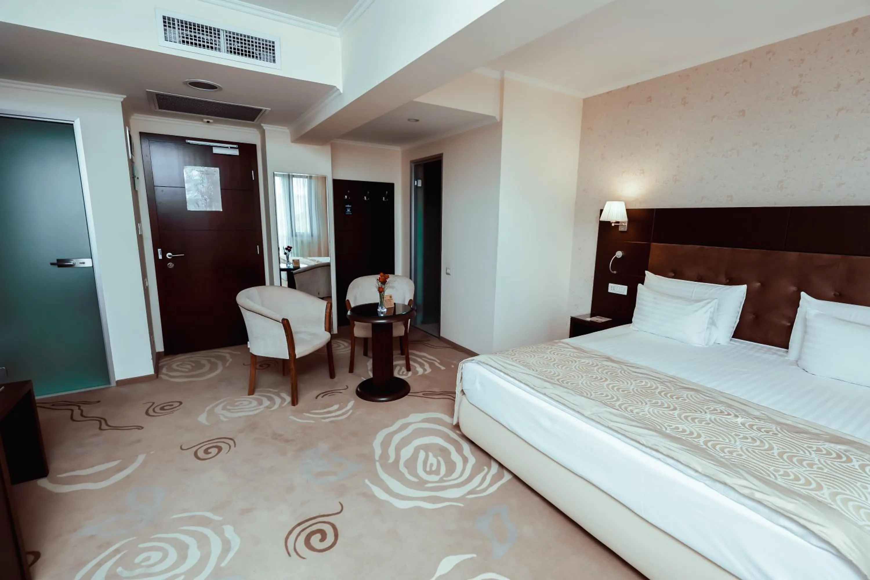 Bed in Grand Hotel Coroana