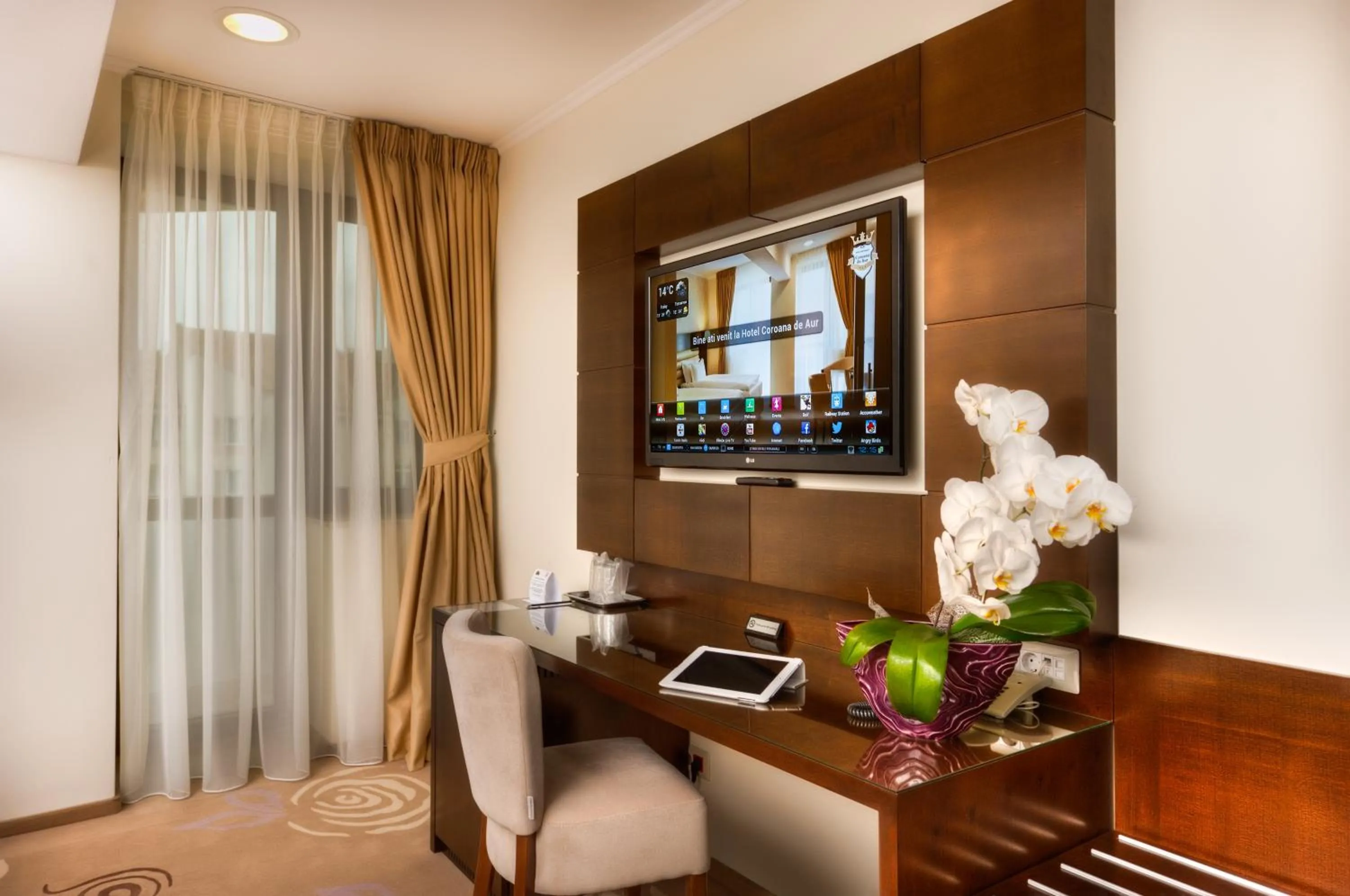 Photo of the whole room in Grand Hotel Coroana