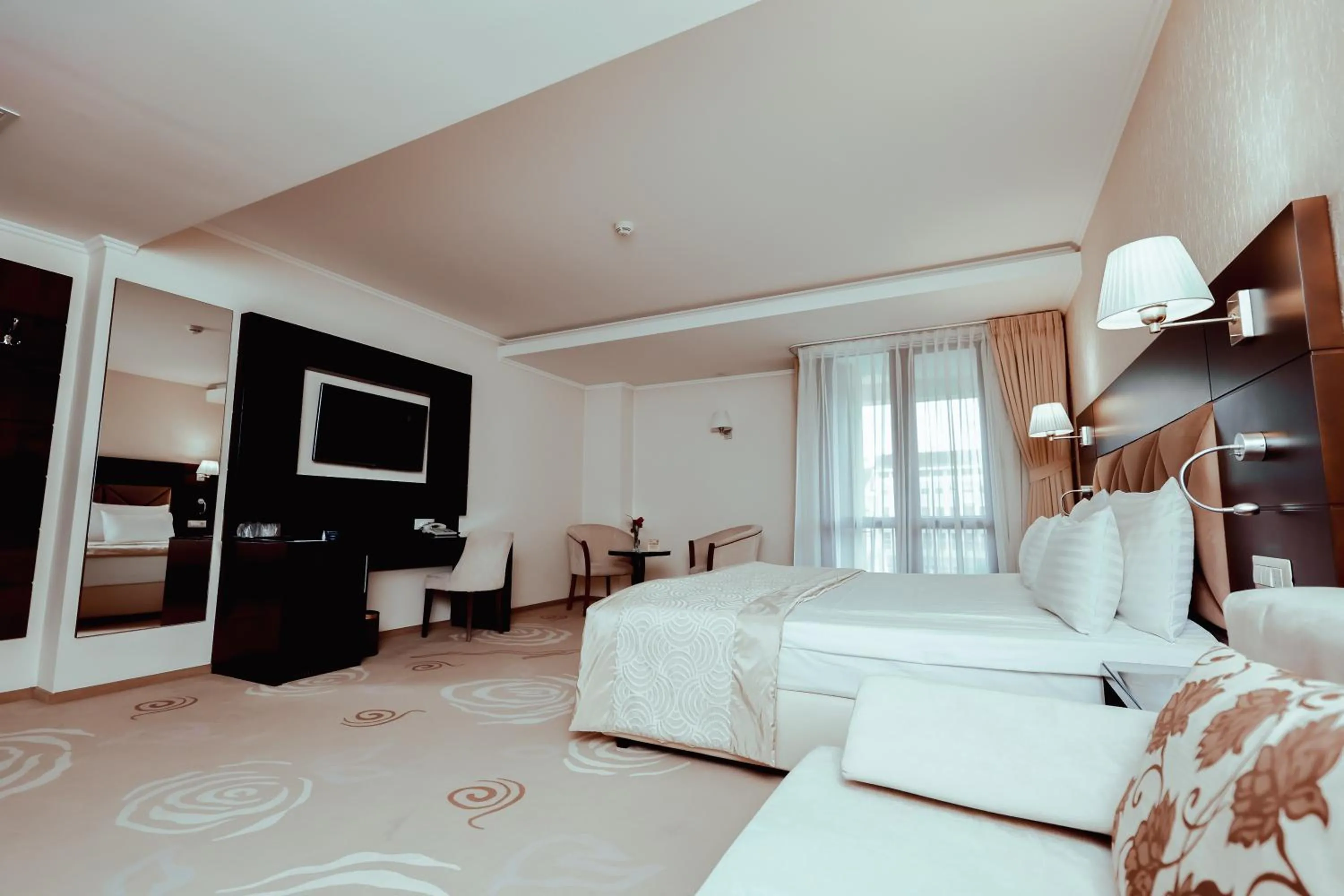 Bed in Grand Hotel Coroana
