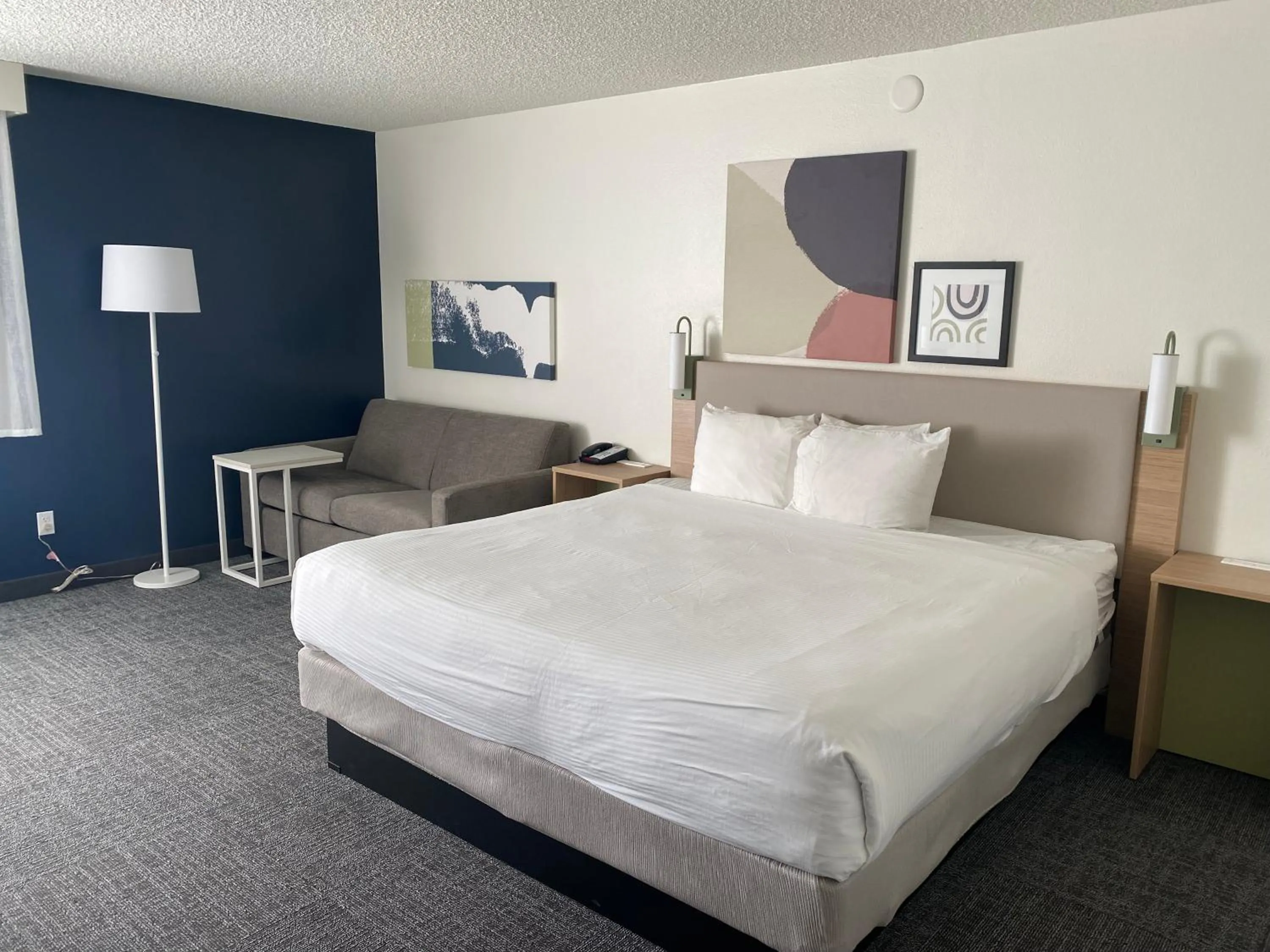 Bed in Seville Plaza Hotel, Trademark Collection by Wyndham