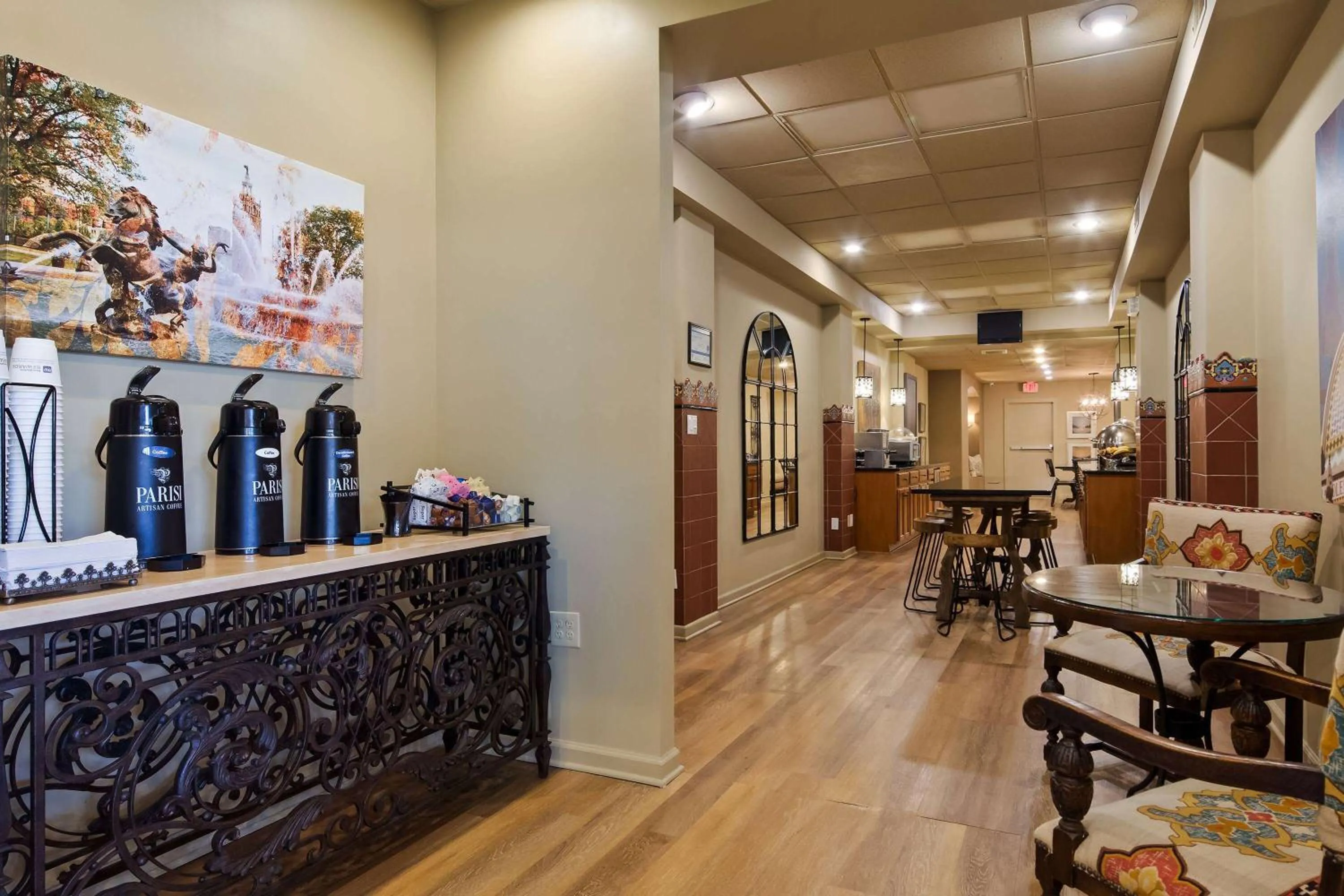 Restaurant/places to eat in Seville Plaza Hotel, Trademark Collection by Wyndham