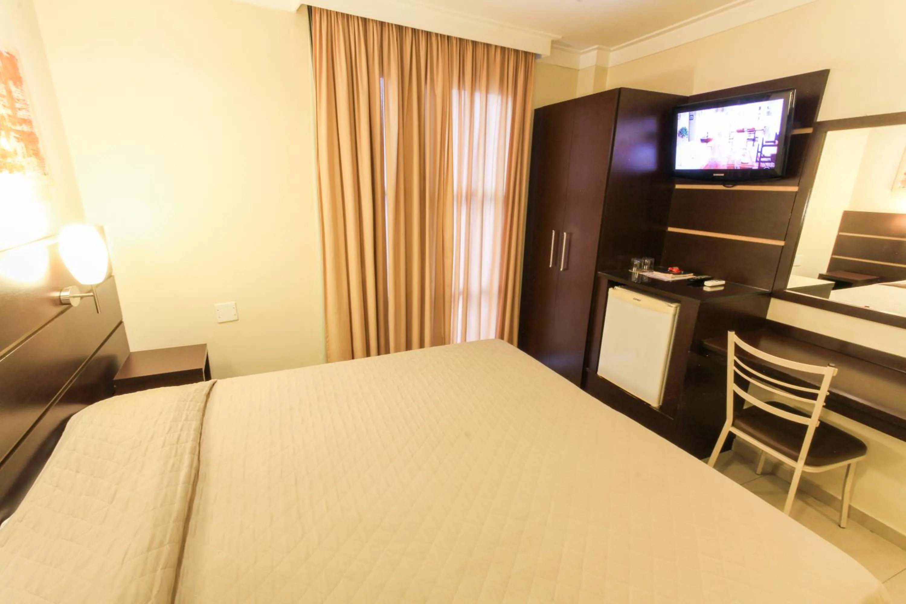 Bed in Hotel Windsor