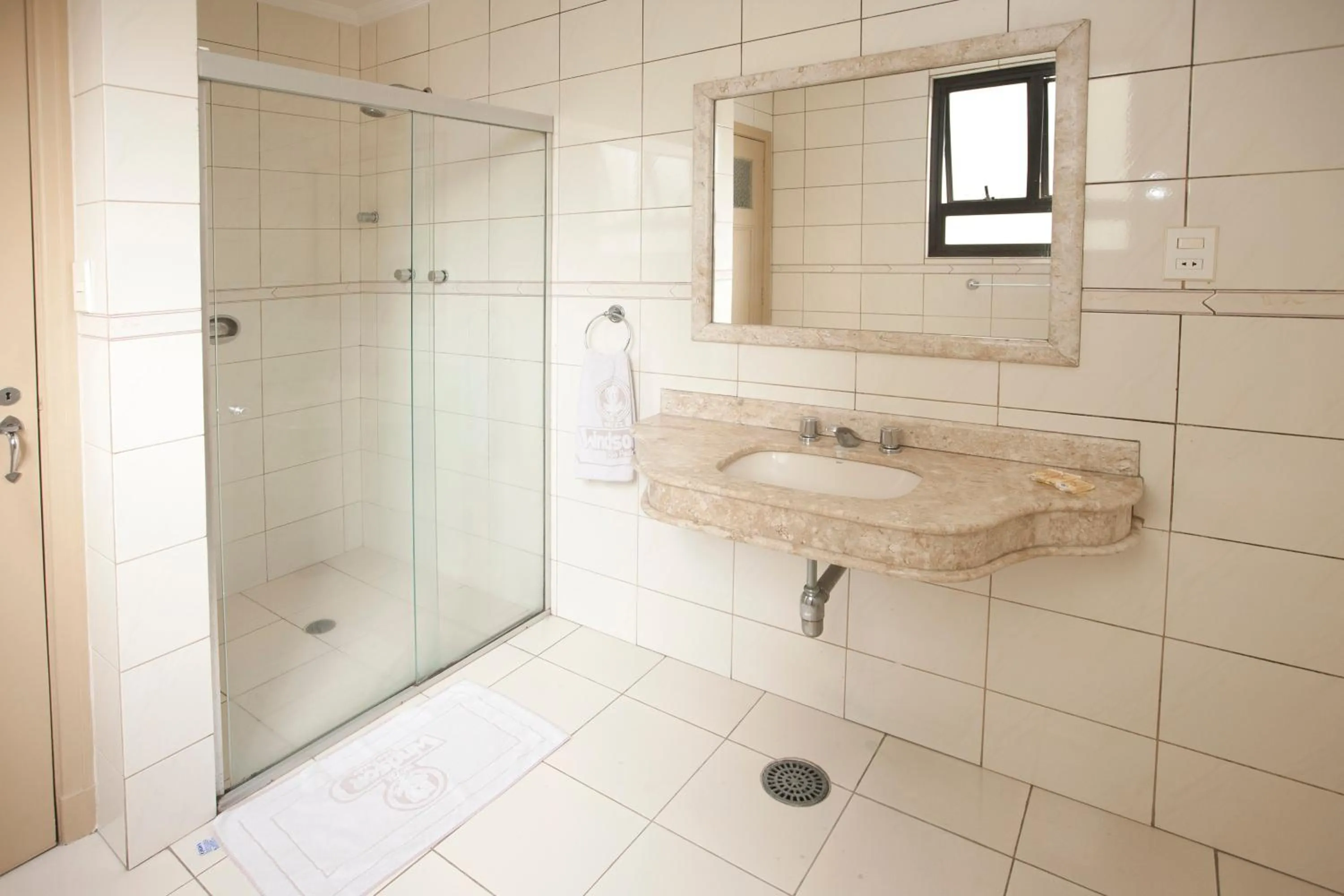 Bathroom in Hotel Windsor