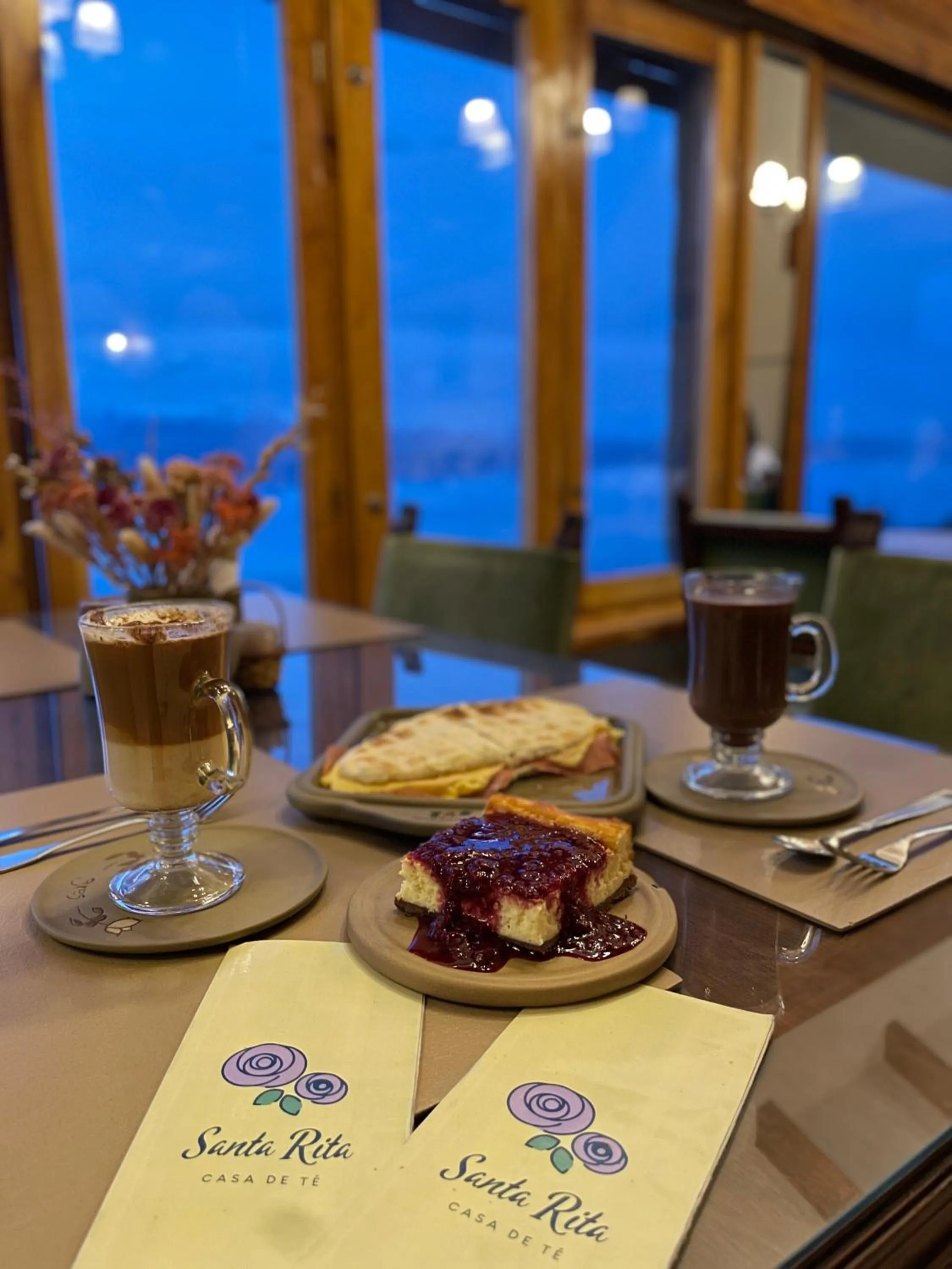 Restaurant/places to eat in Hosteria Santa Rita