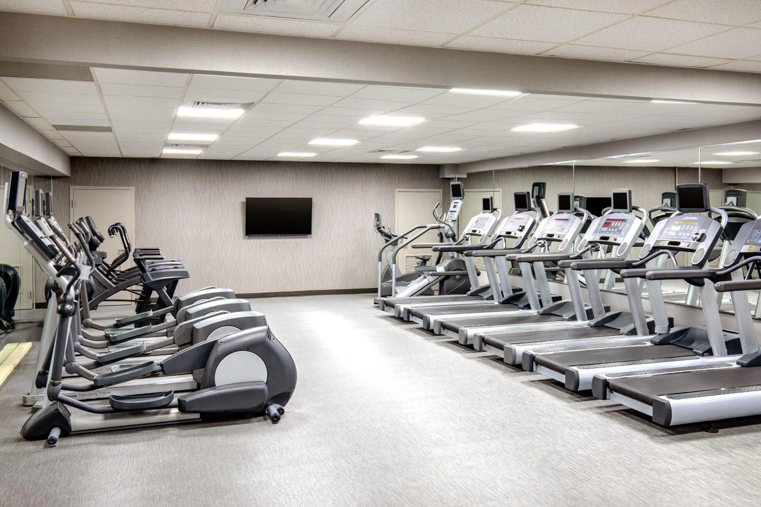 Fitness centre/facilities in Courtyard Boston Marlborough