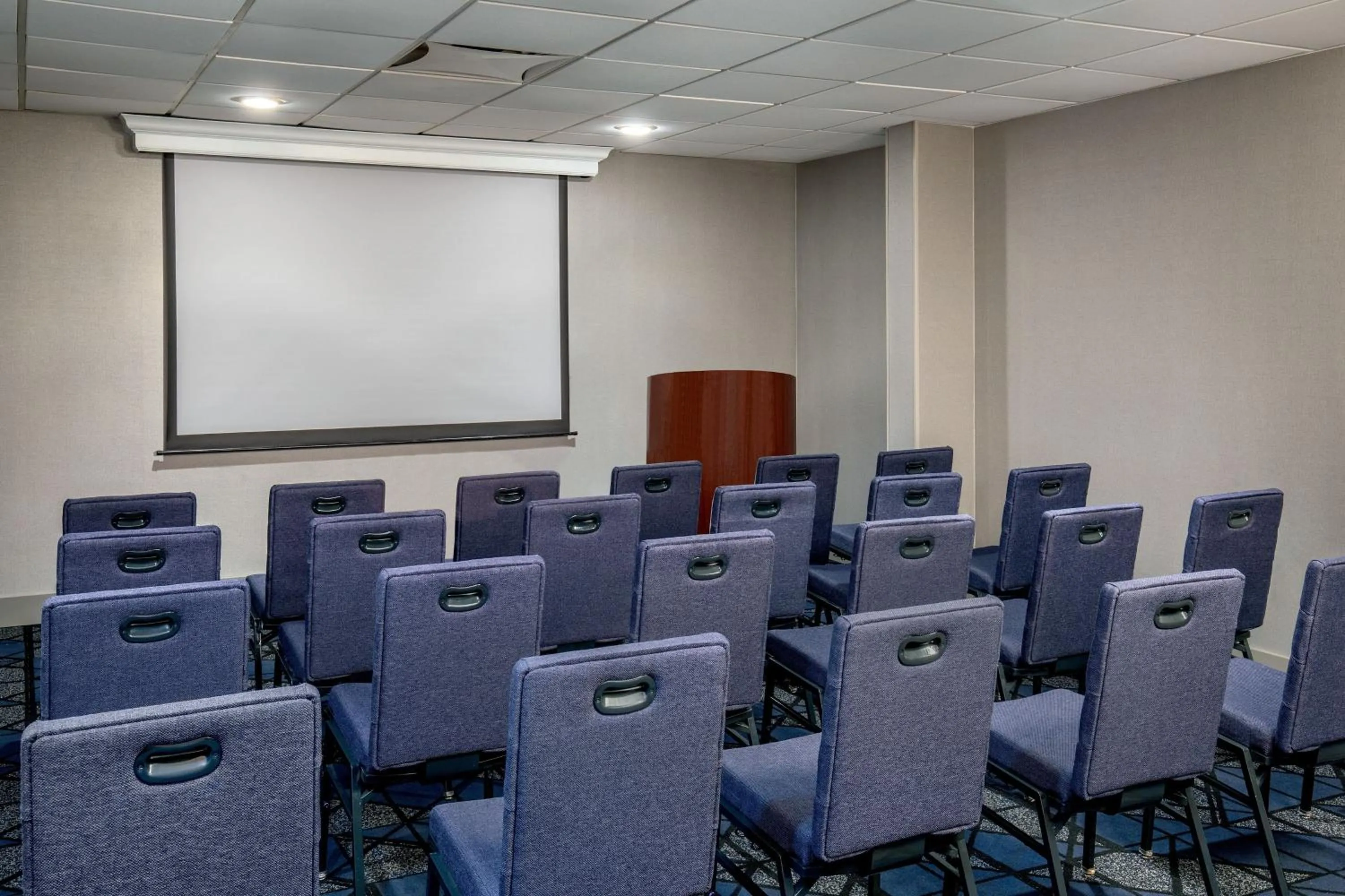 Meeting/conference room in Courtyard Boston Marlborough