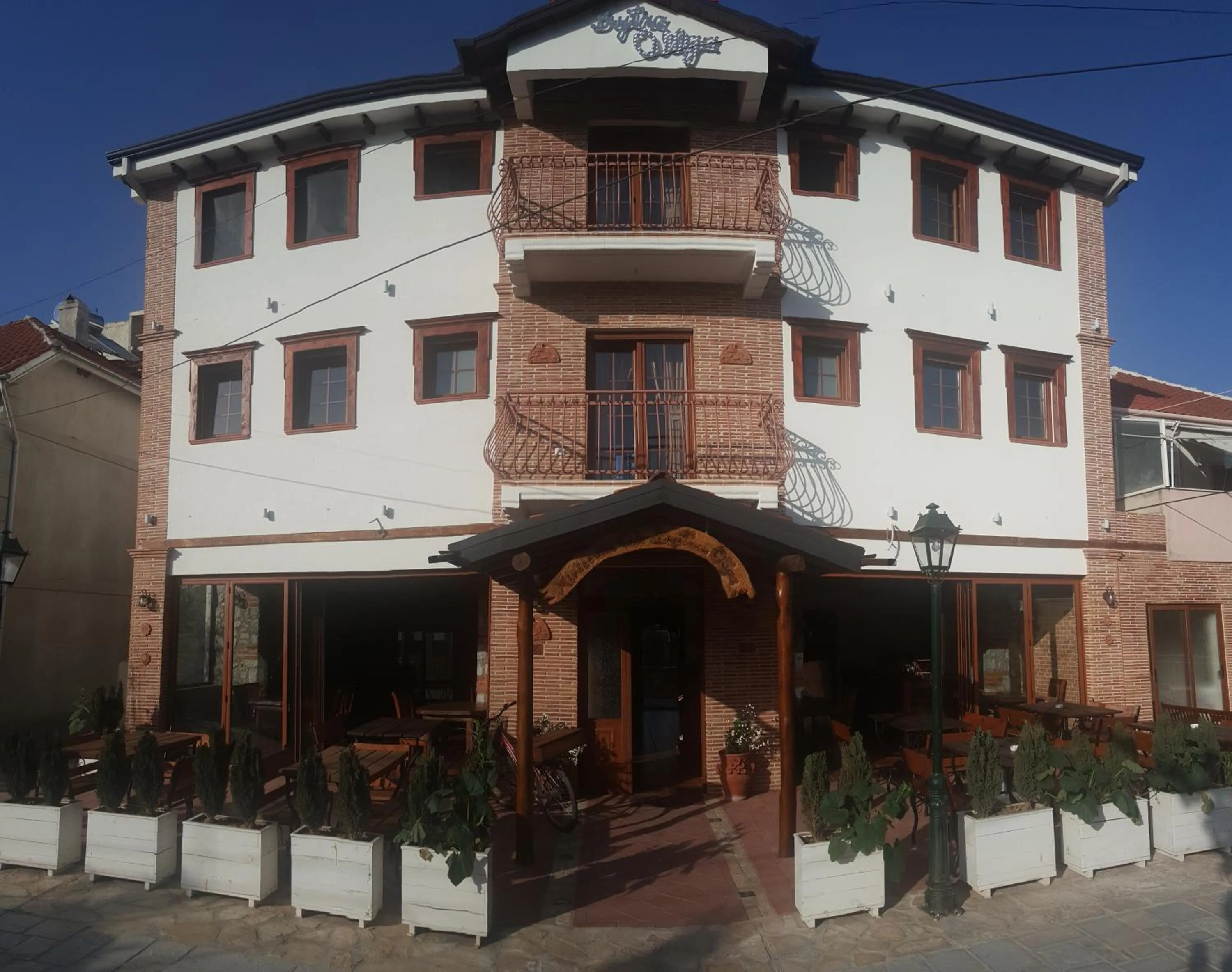 Hotel Bujtina Ollga