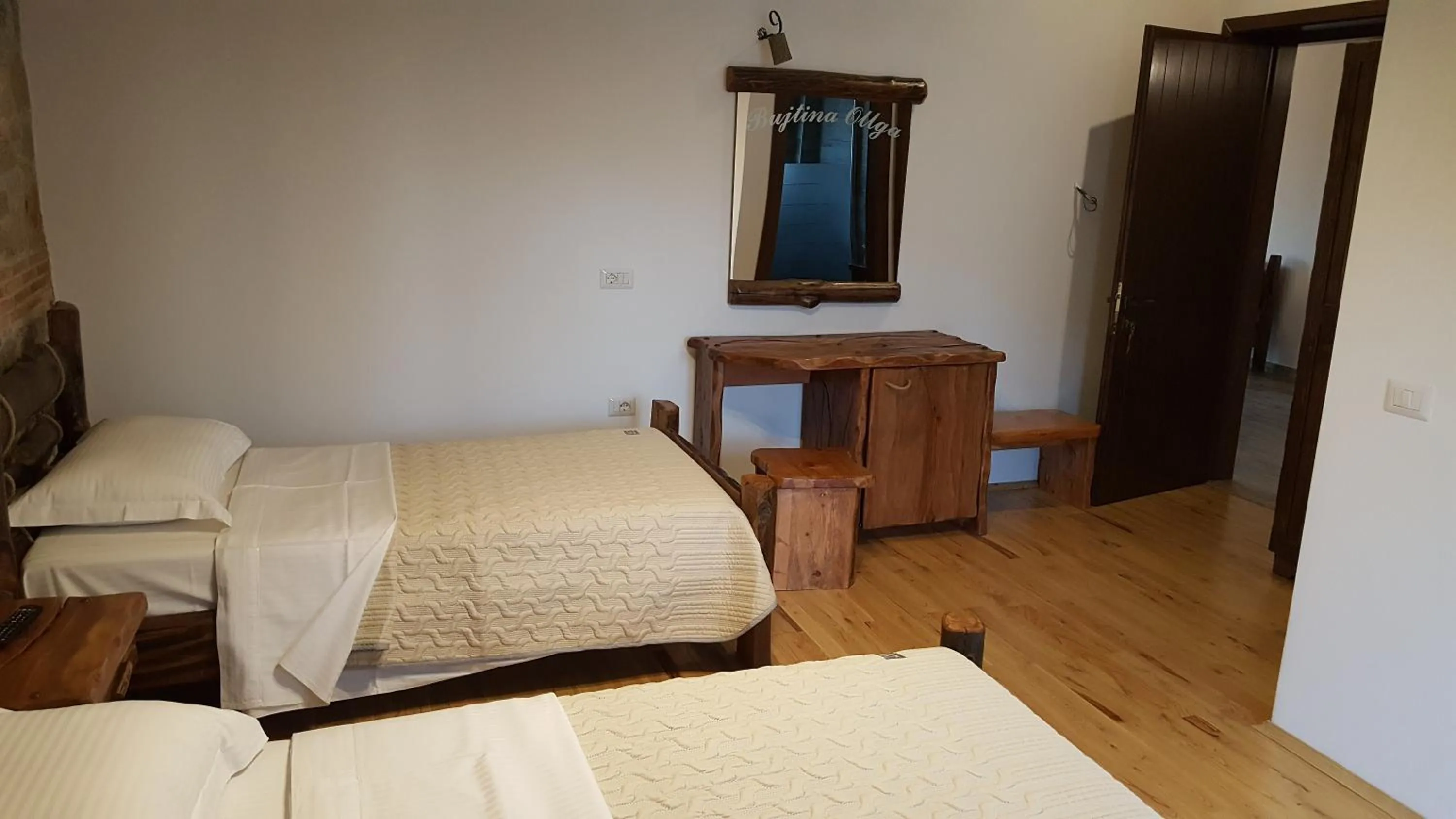 Double Room with Mountain View in Hotel Bujtina Ollga