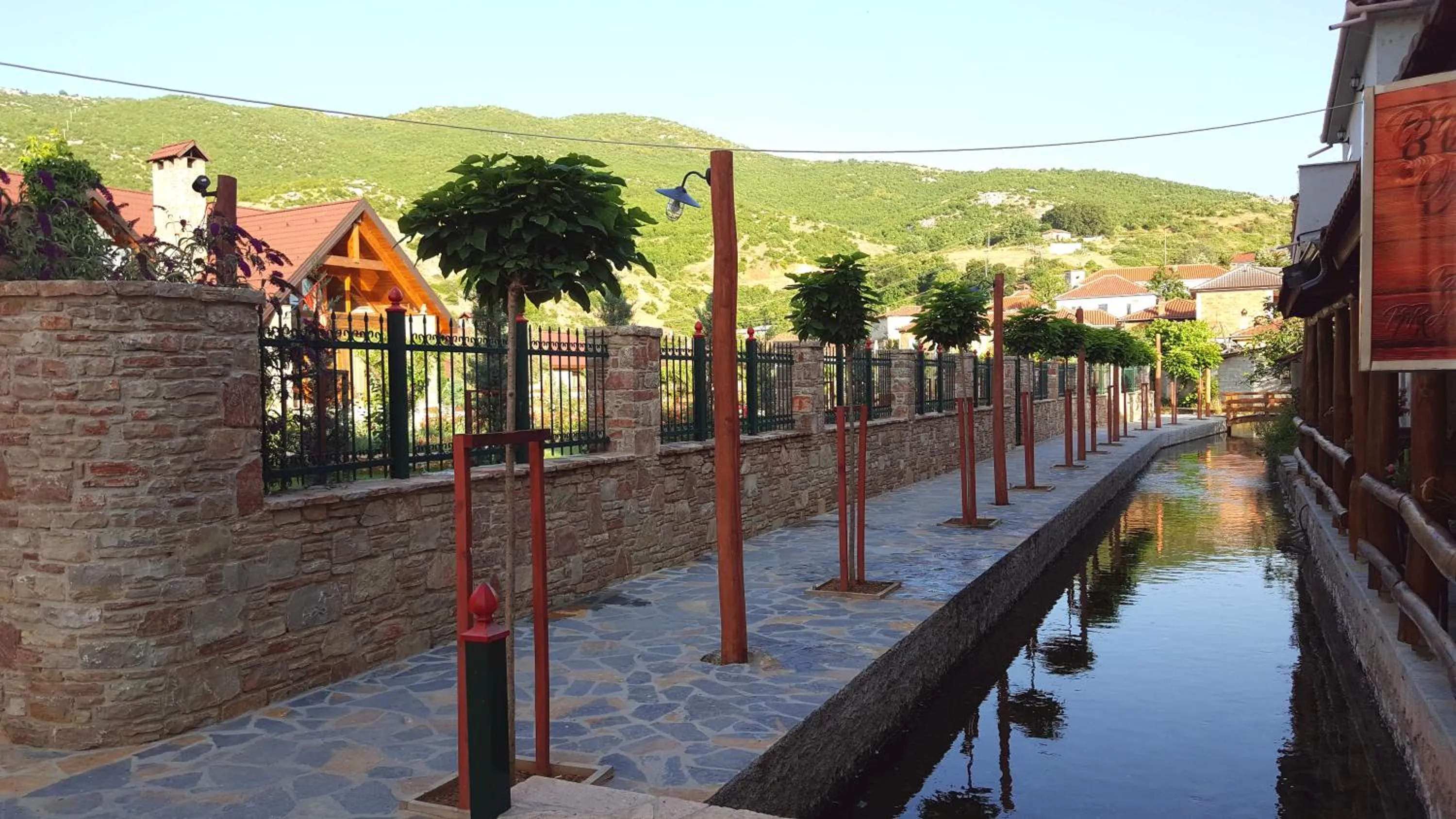 Hotel Bujtina Ollga