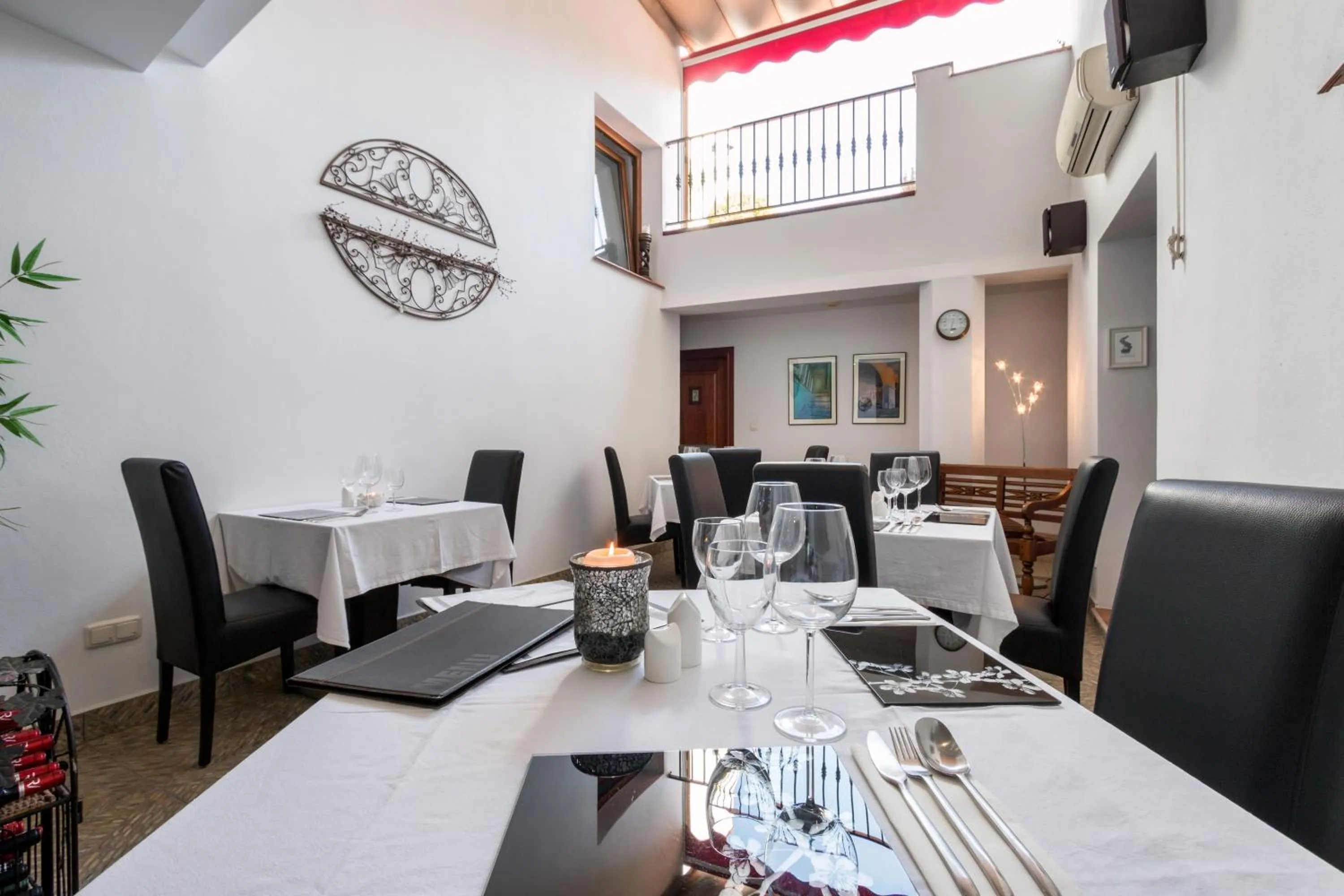 Inner courtyard view in Hotel La Casa