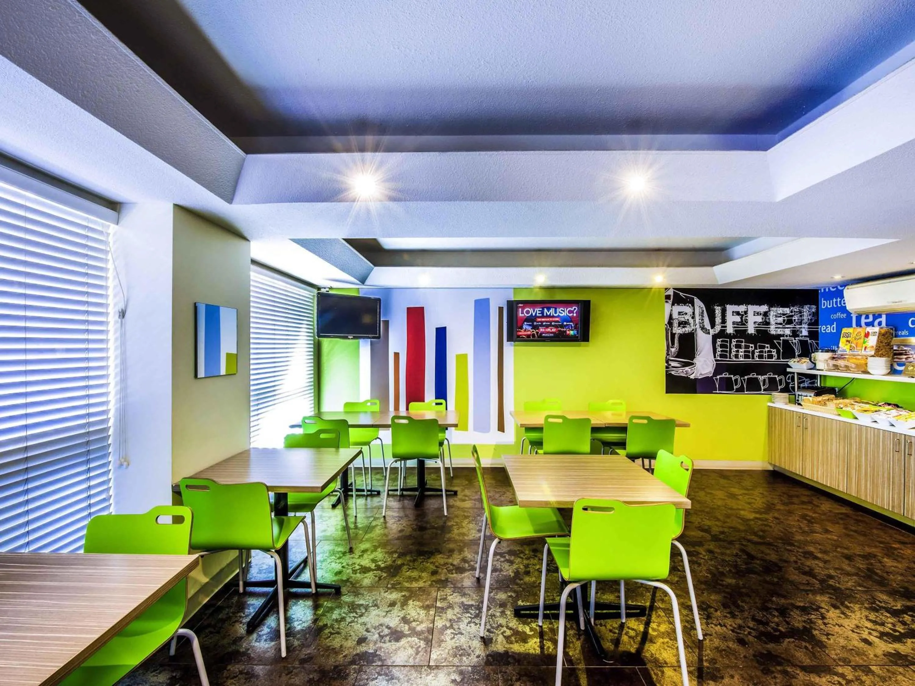 Property building in ibis Budget - Fawkner