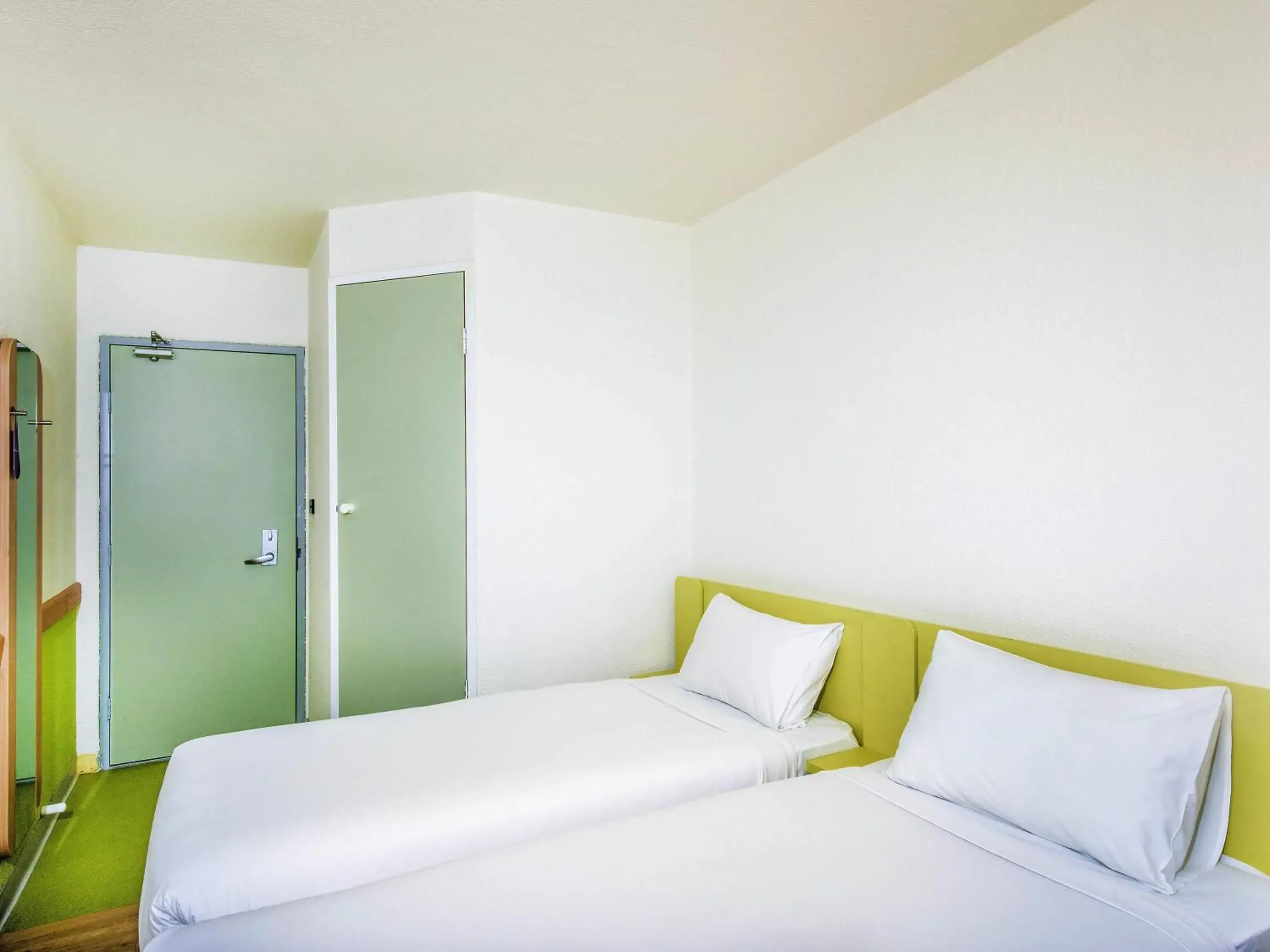 Bedroom, Bed in ibis Budget - Fawkner Bedroom, Bed in ibis Budget - Fawkner