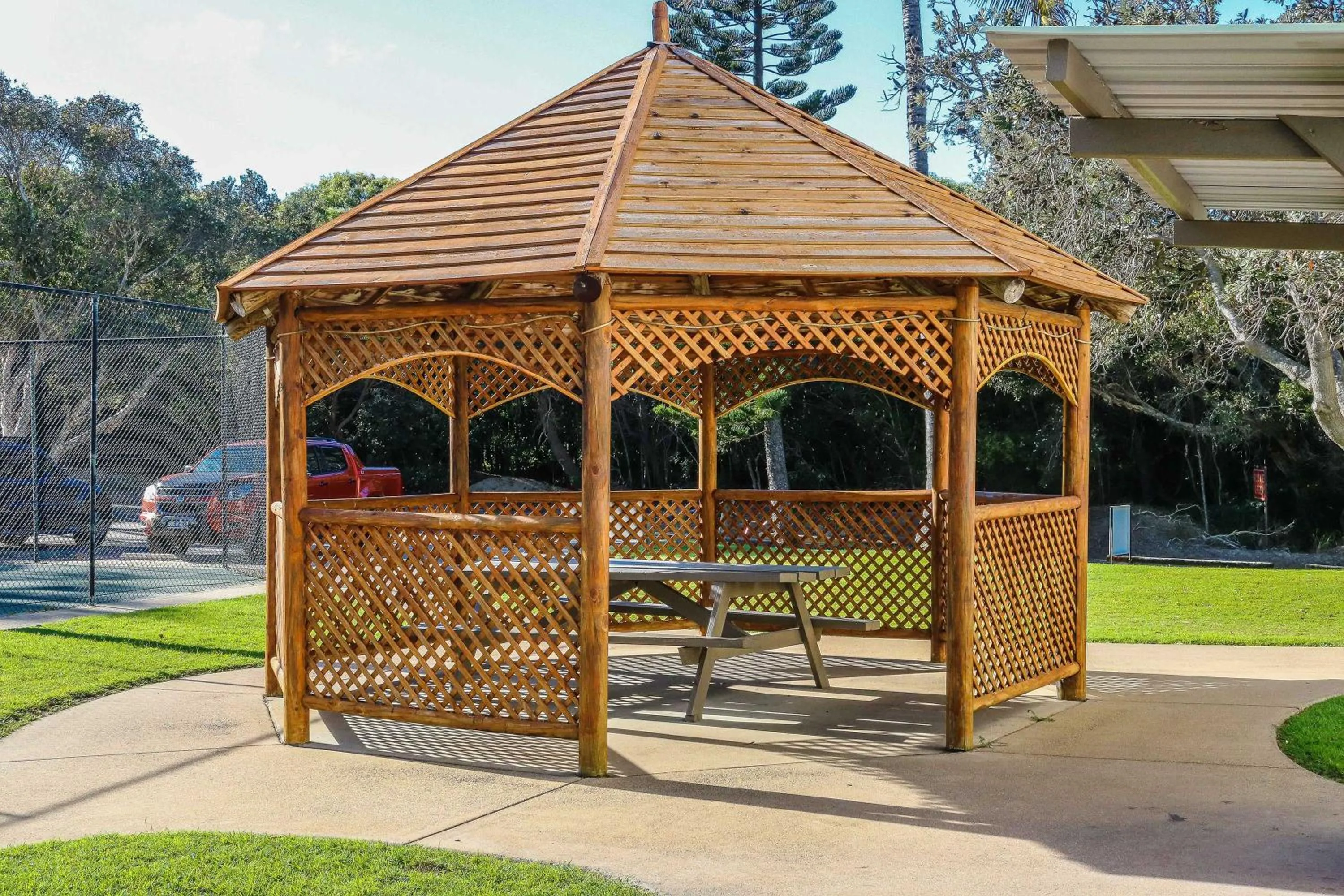 BBQ facilities in K'gari Beach Resort