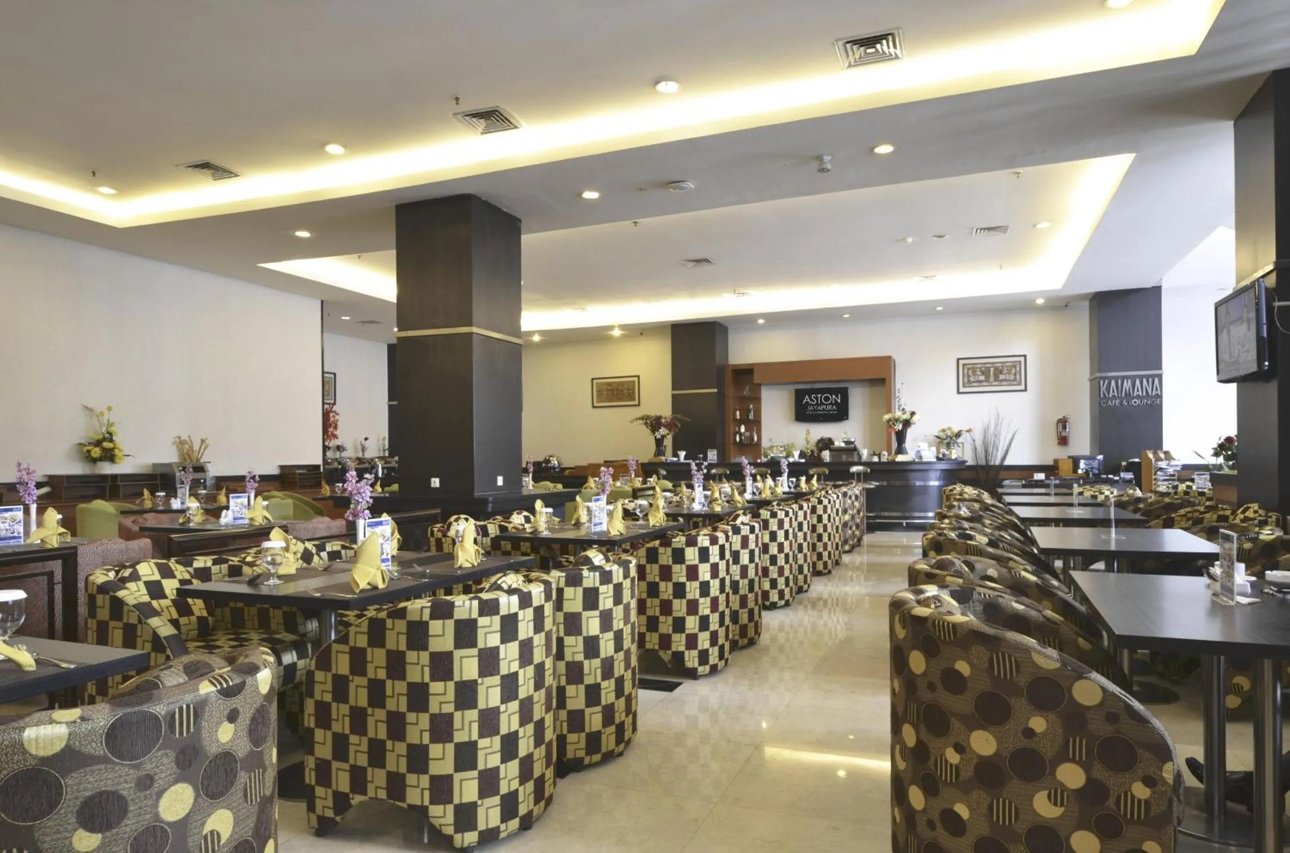 Restaurant/places to eat in Aston Jayapura Hotel and Convention Center