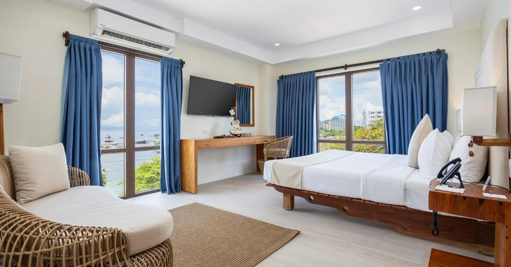 Bedroom, Bed in Bluewater Maribago Beach Resort