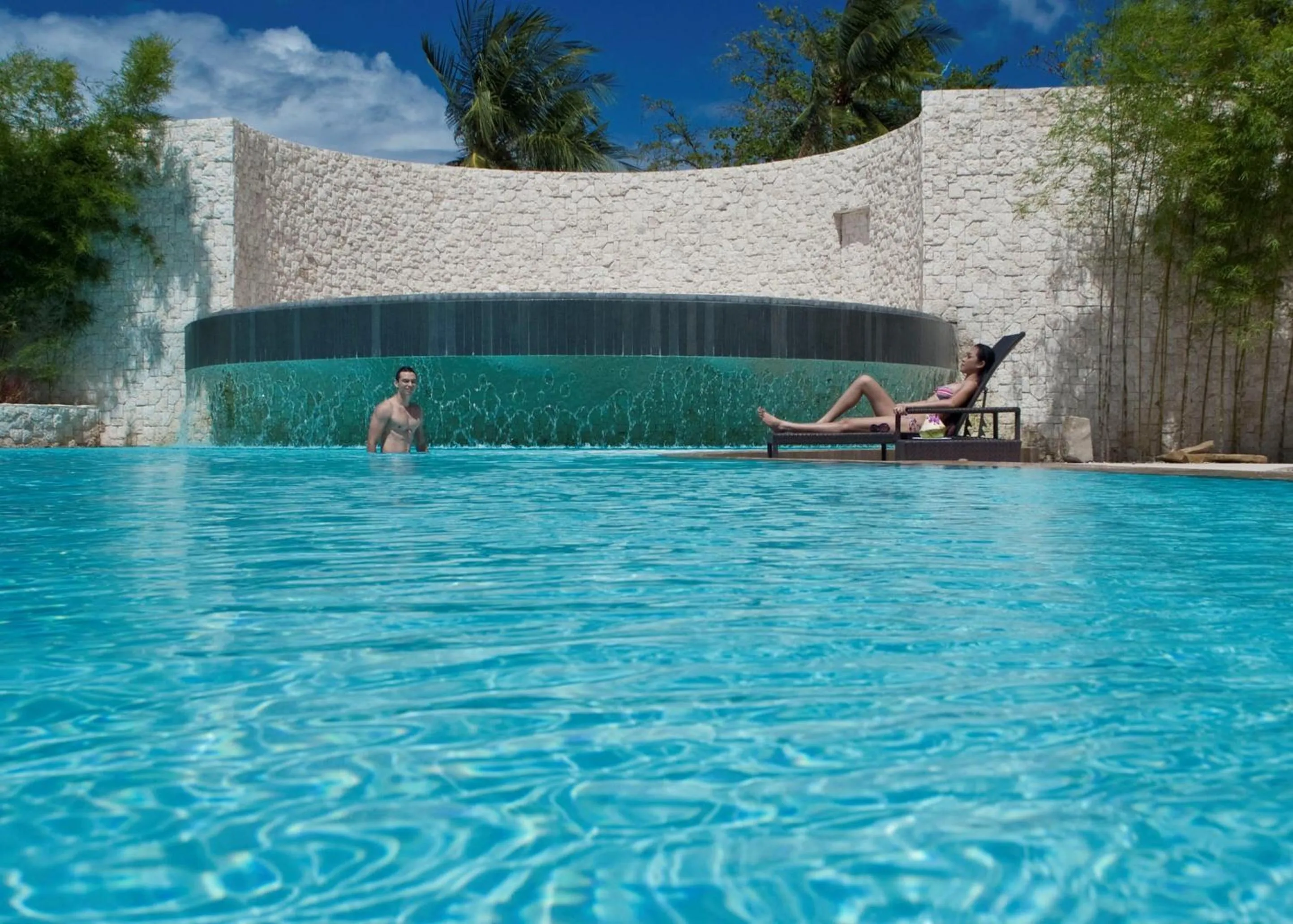 Swimming pool in Bluewater Maribago Beach Resort