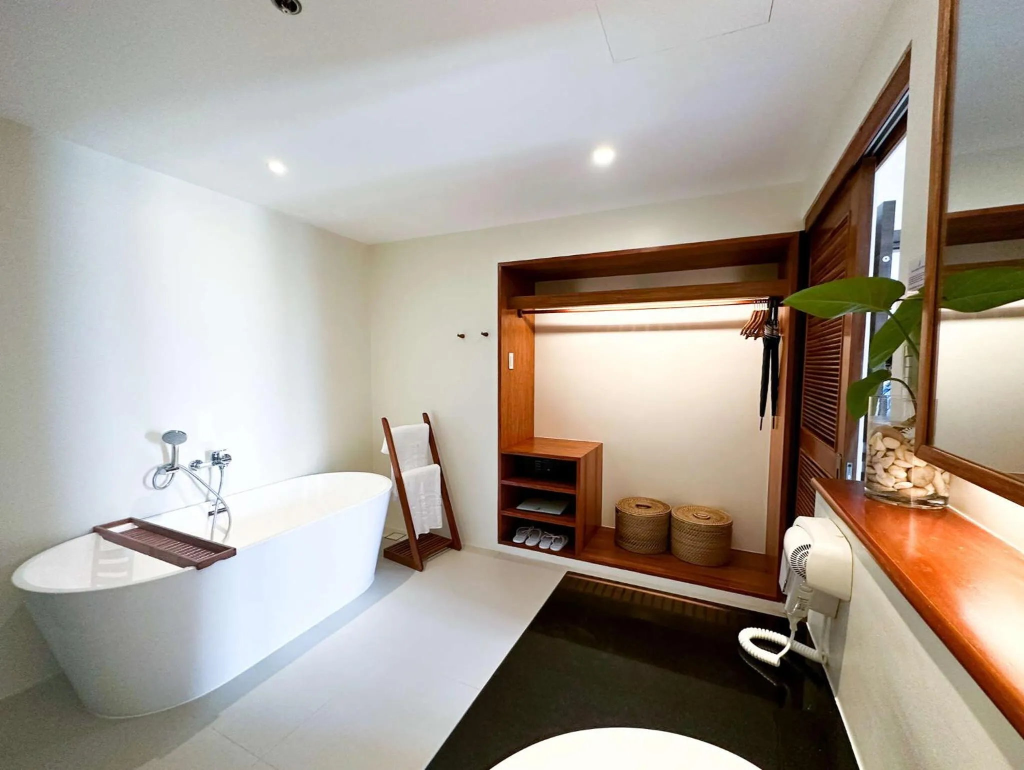 Bathroom in Bluewater Maribago Beach Resort