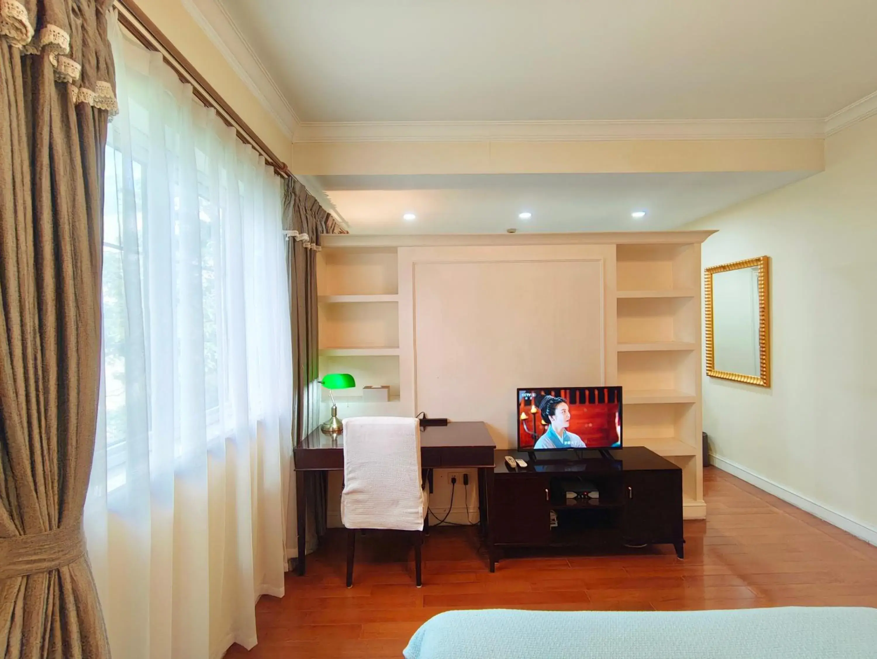 Bed in Ladoll Service Apartments Bed in Ladoll Service Apartments