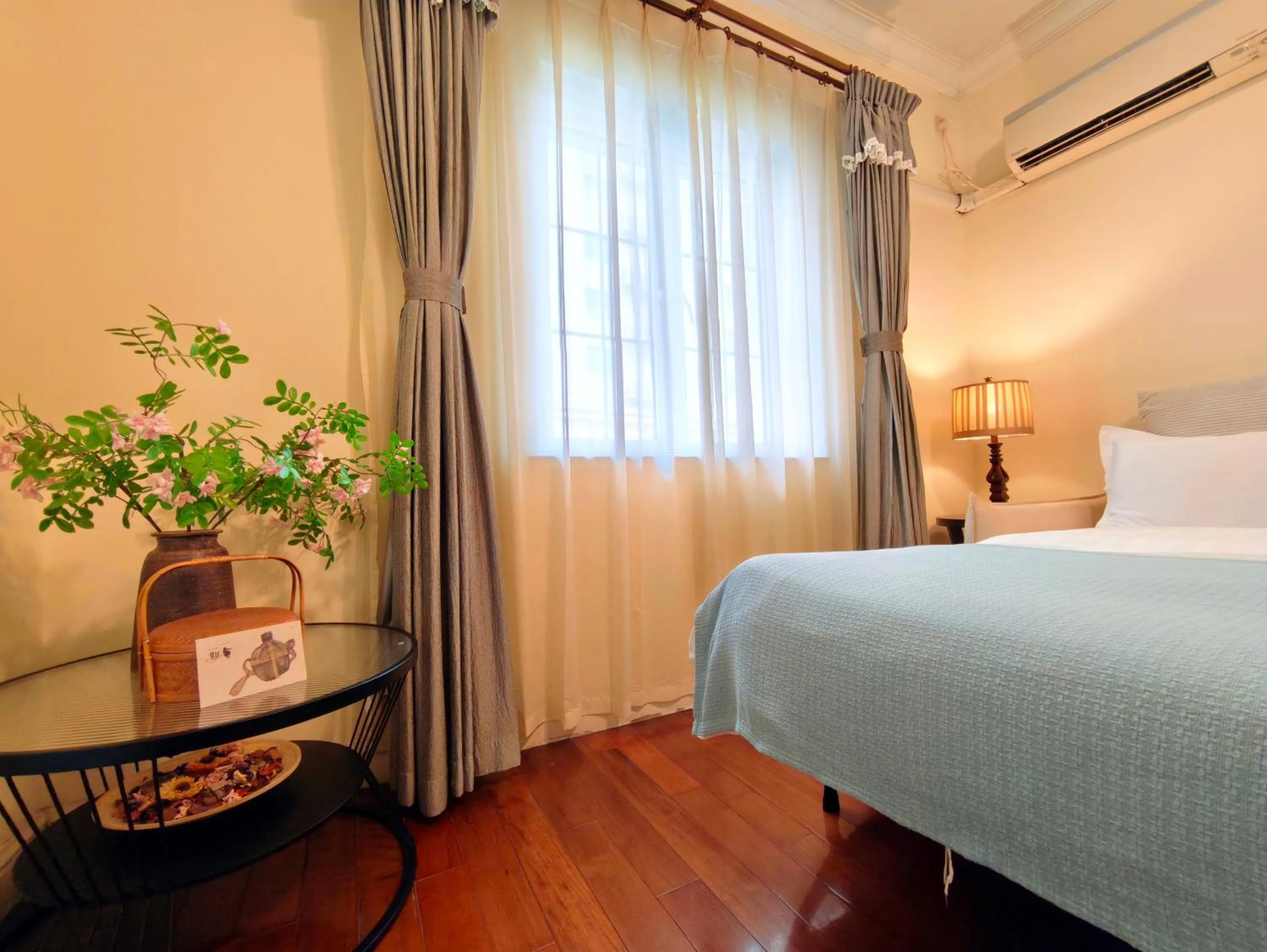 Bed in Ladoll Service Apartments