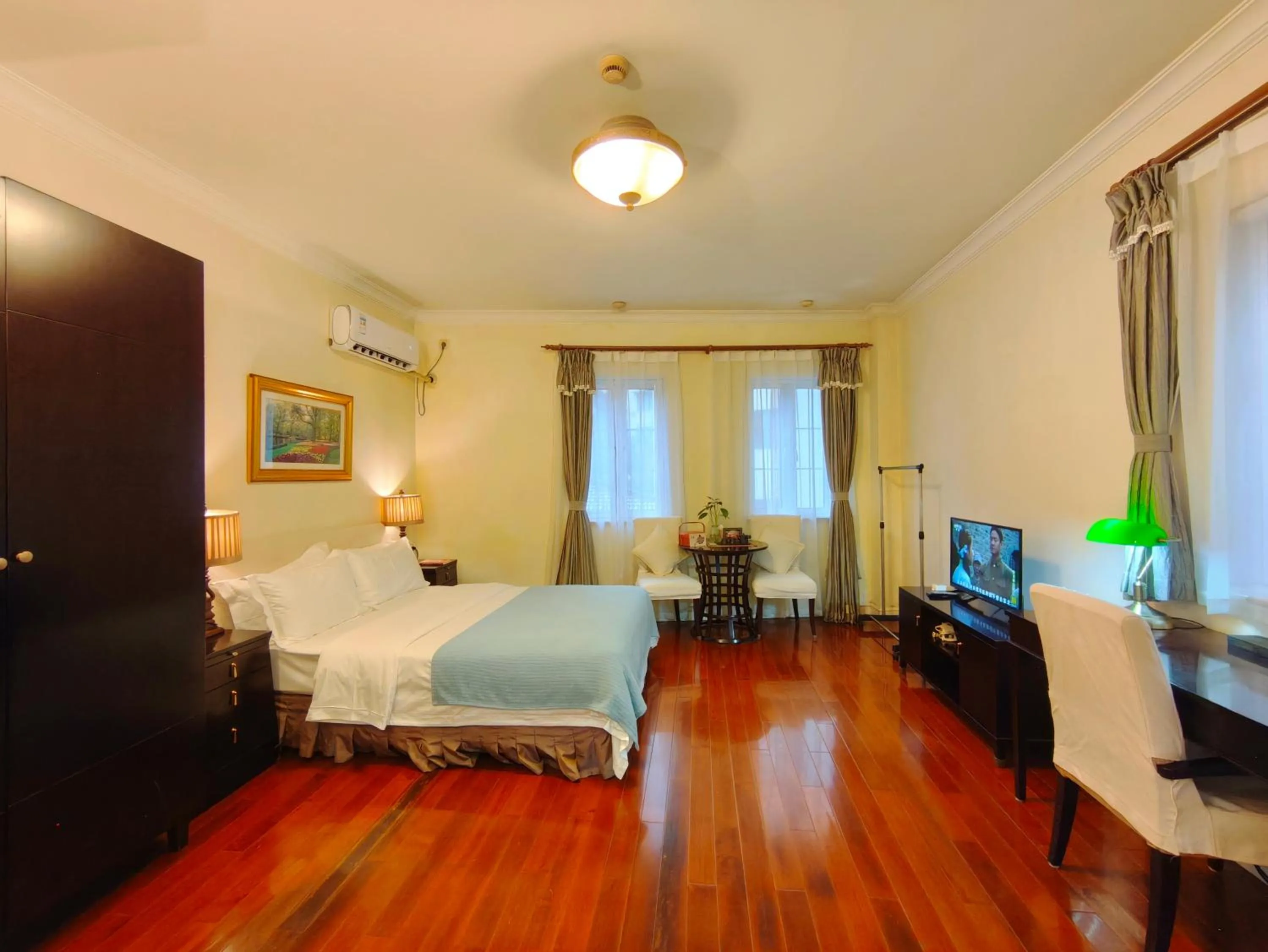 Bed in Ladoll Service Apartments