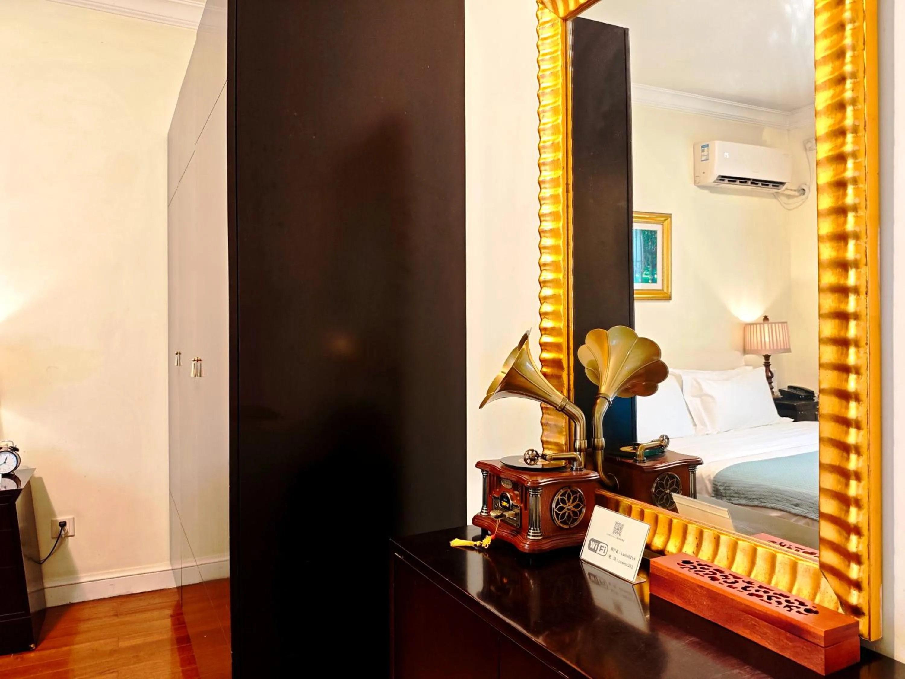 Ladoll Service Apartments