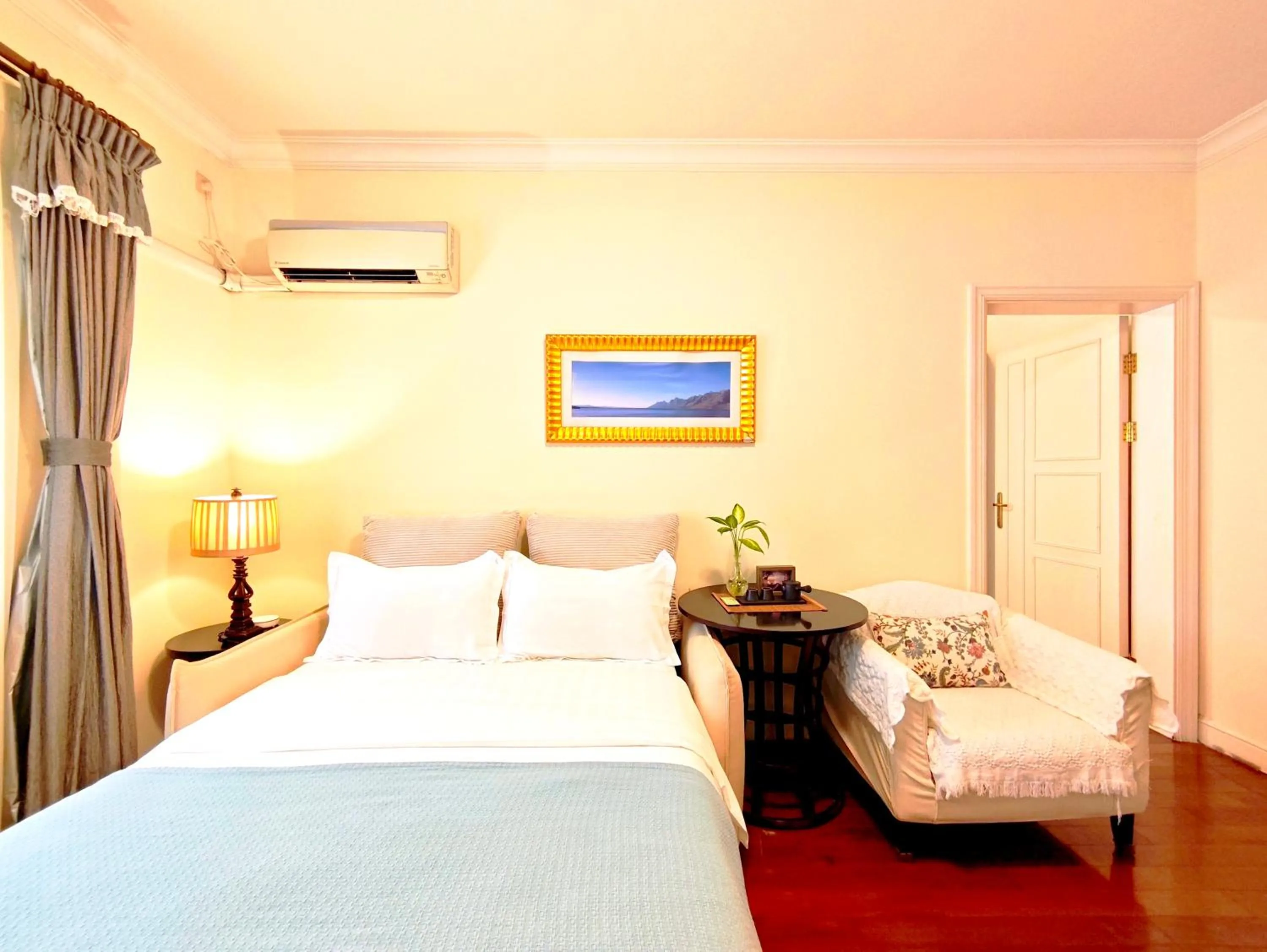 Bed in Ladoll Service Apartments