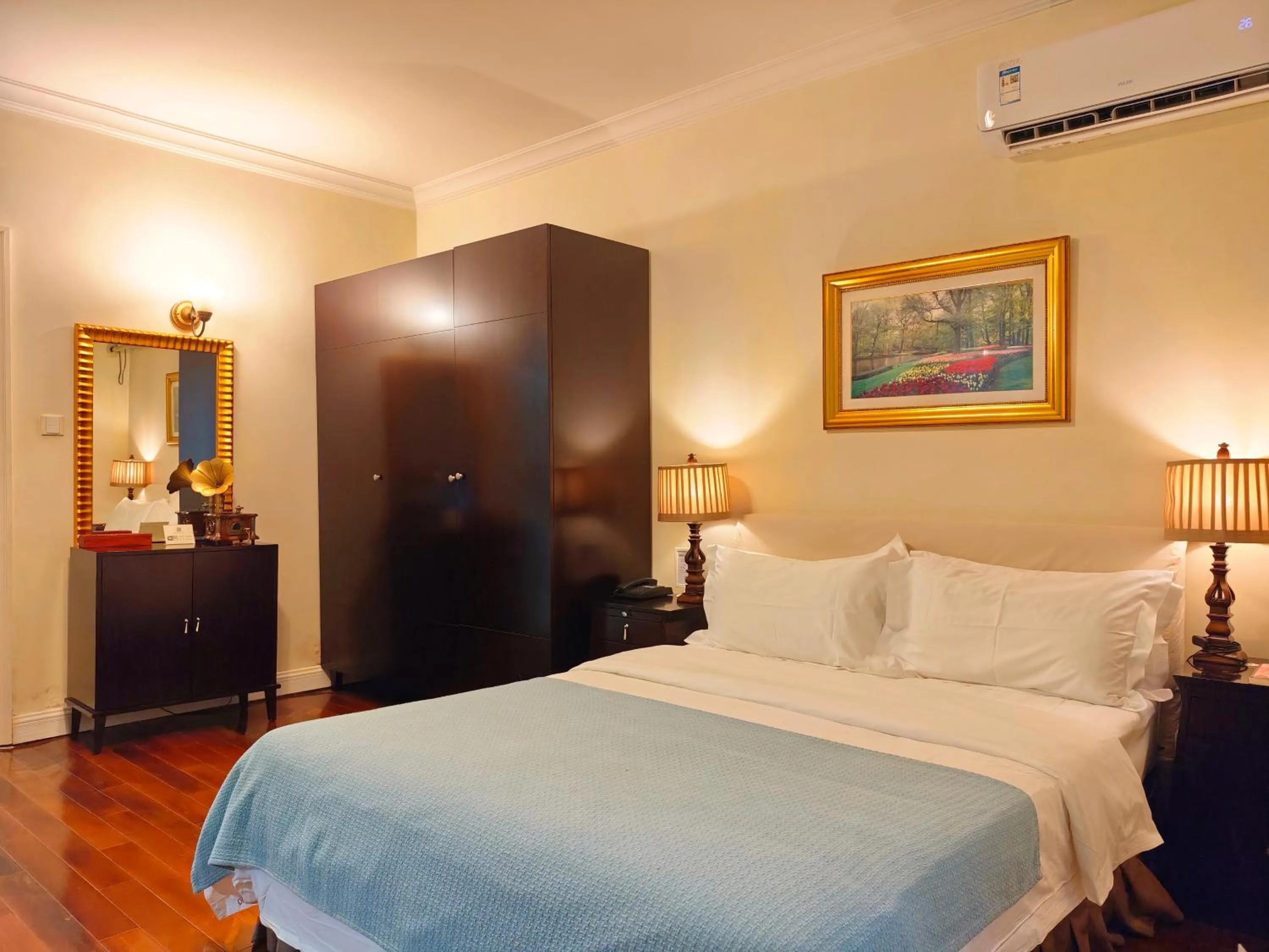 Bed in Ladoll Service Apartments