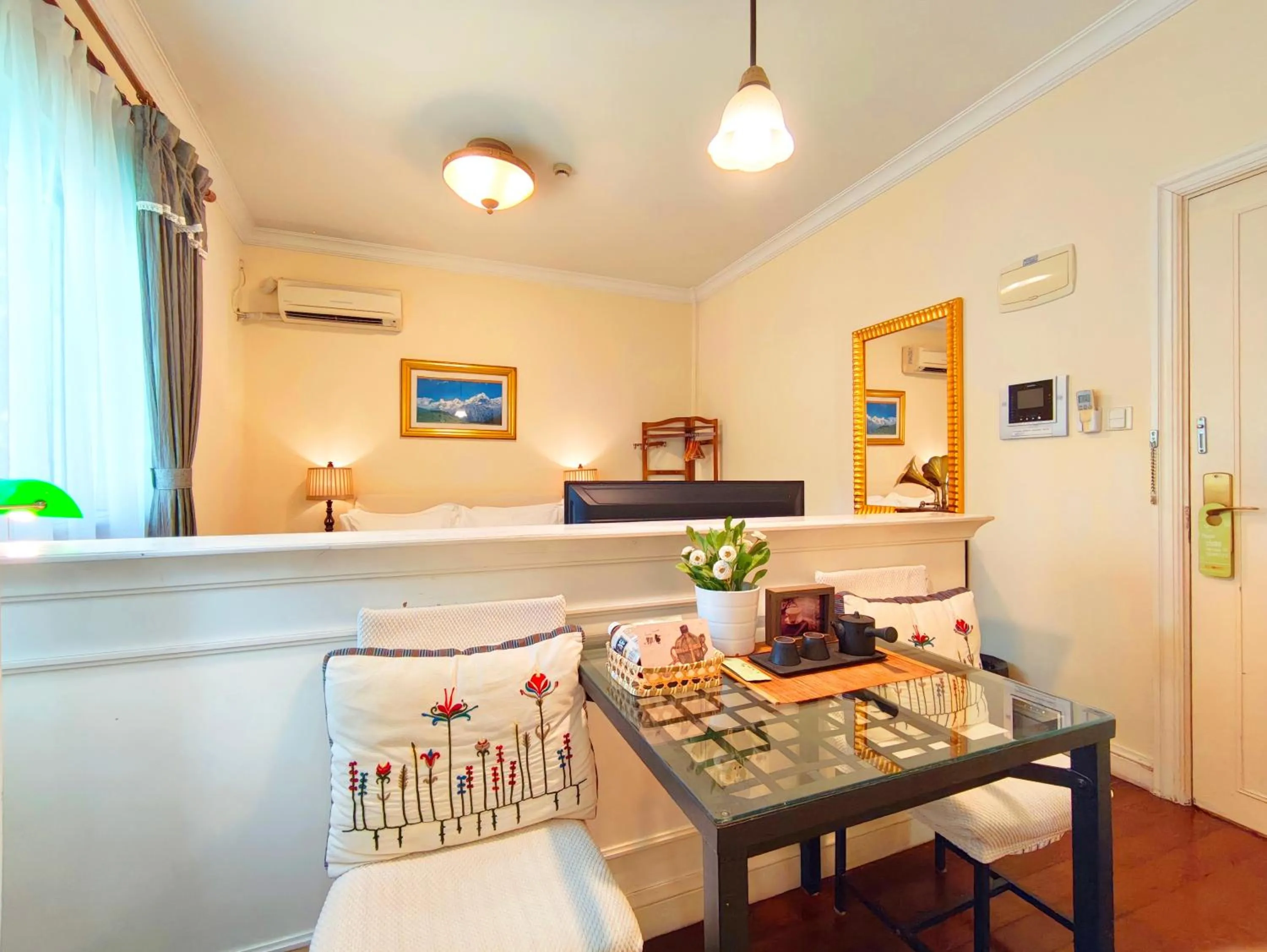 Ladoll Service Apartments