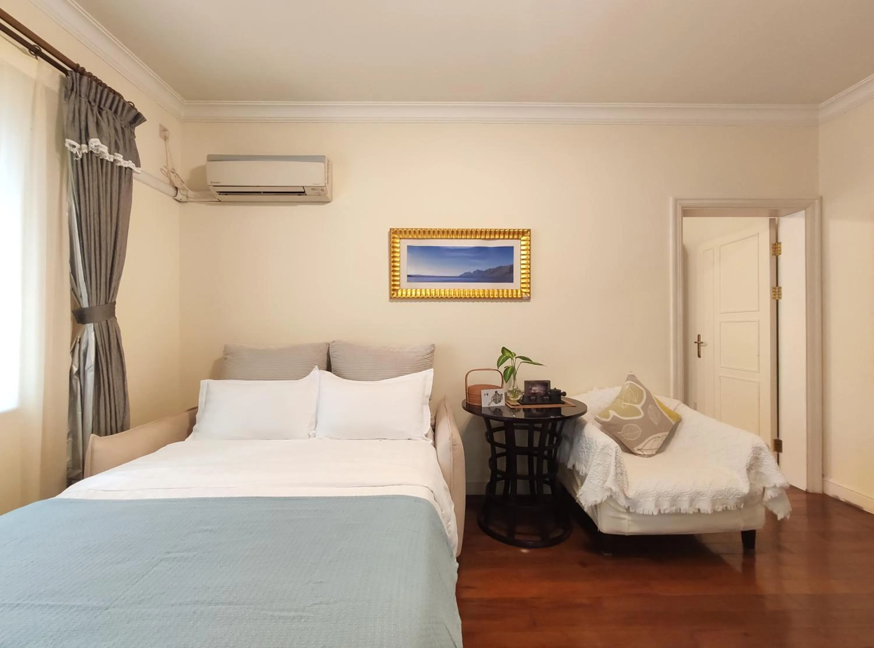 Bed in Ladoll Service Apartments