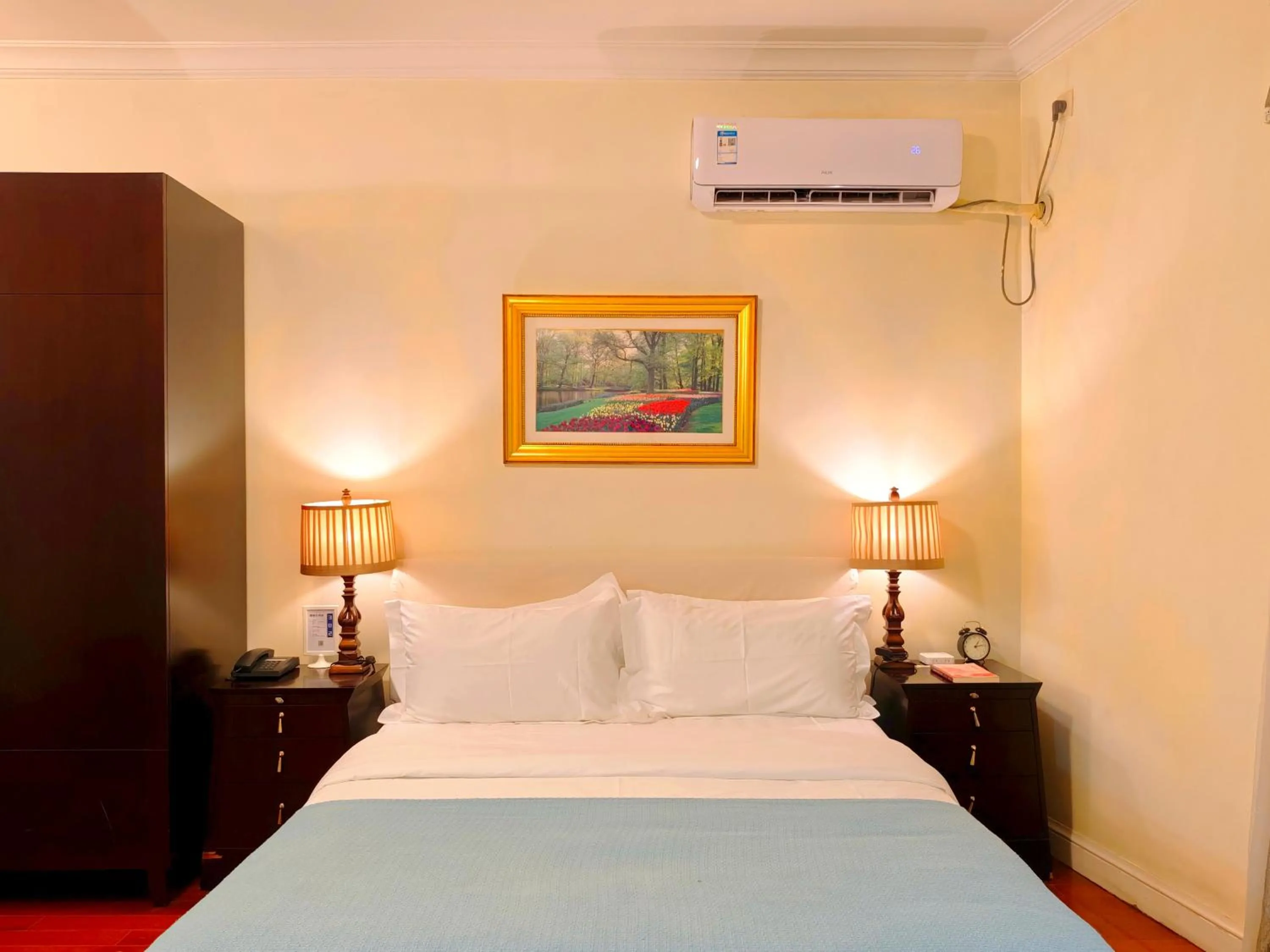 Bed in Ladoll Service Apartments