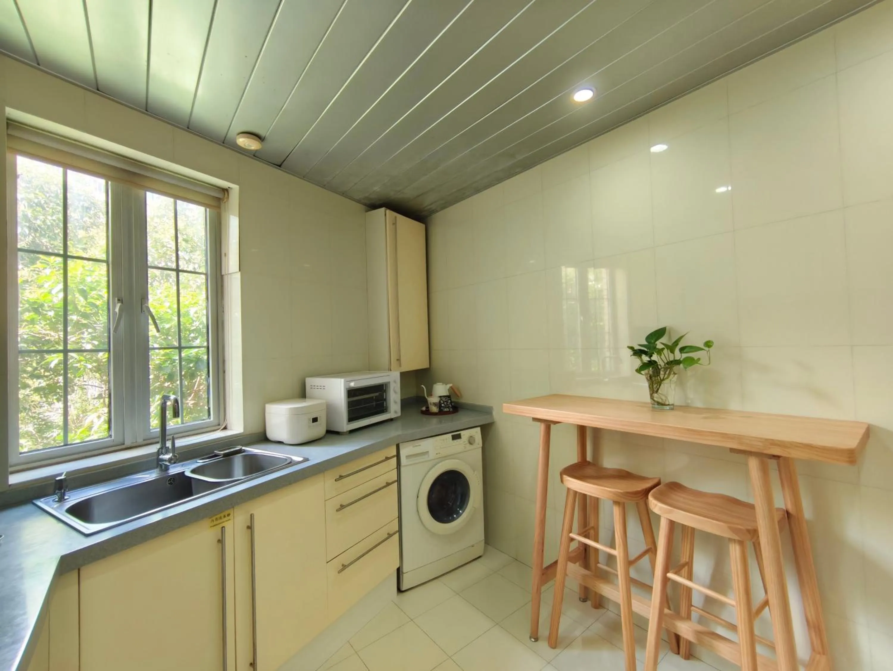 Ladoll Service Apartments