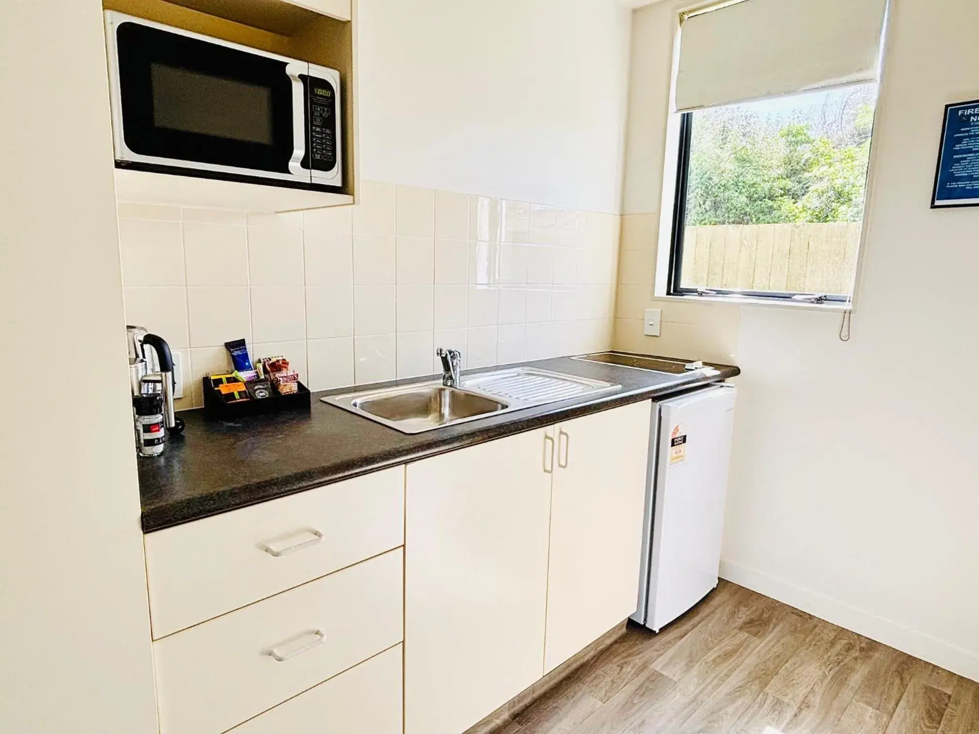 King Studio in ASURE Phoenix Motor Inn King Studio in ASURE Phoenix Motor Inn