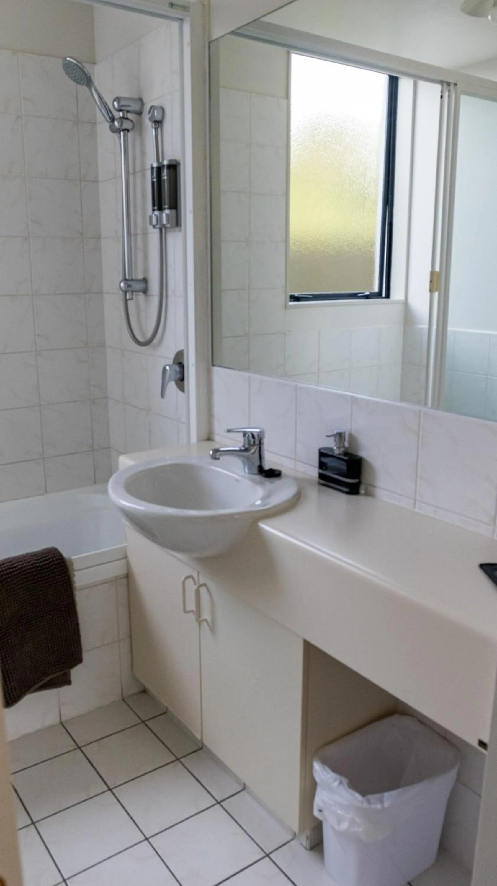 Bathroom in ASURE Phoenix Motor Inn