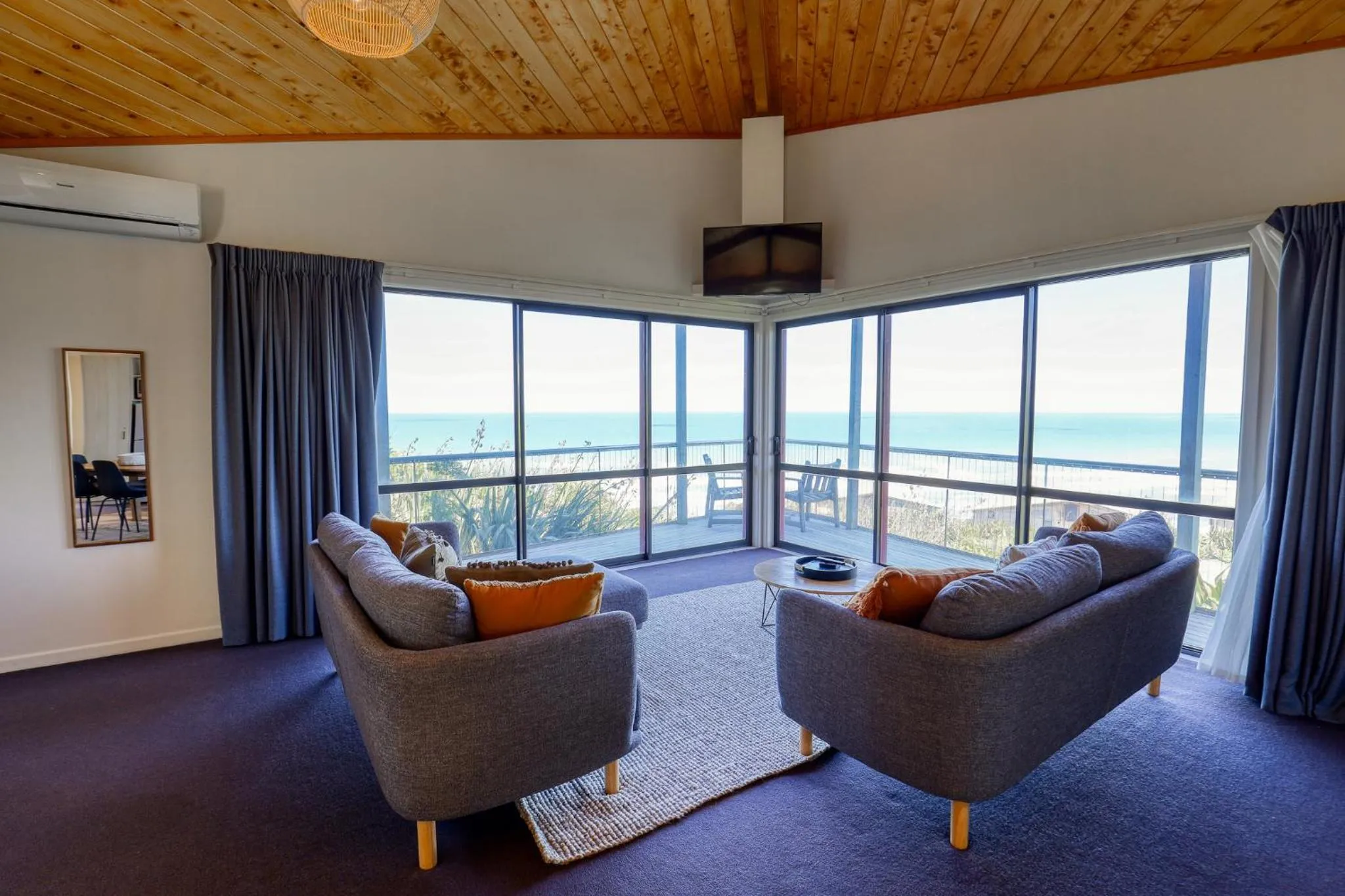 Bedroom in Castaways Resort