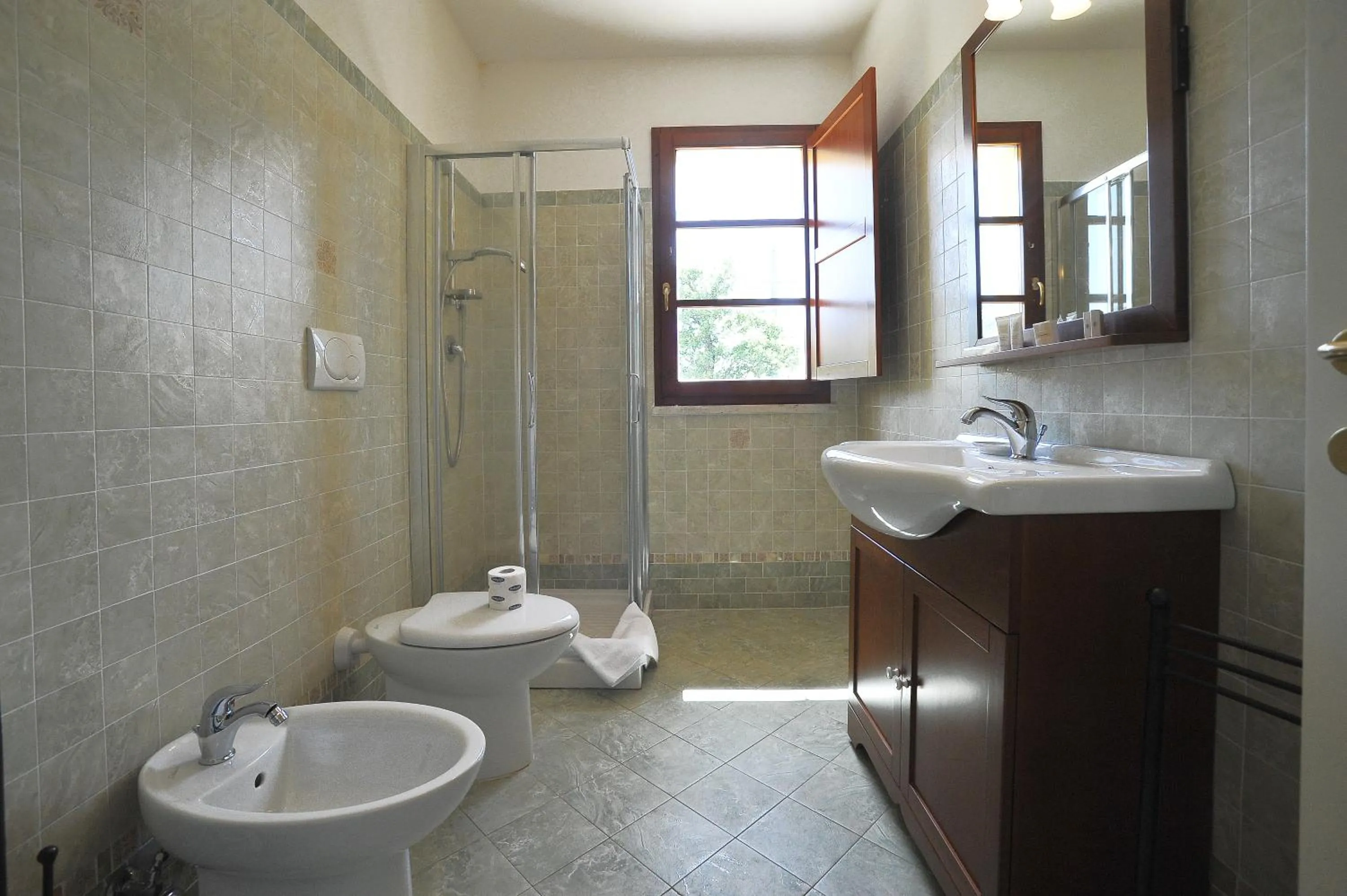 Shower in Borgo Etrusco