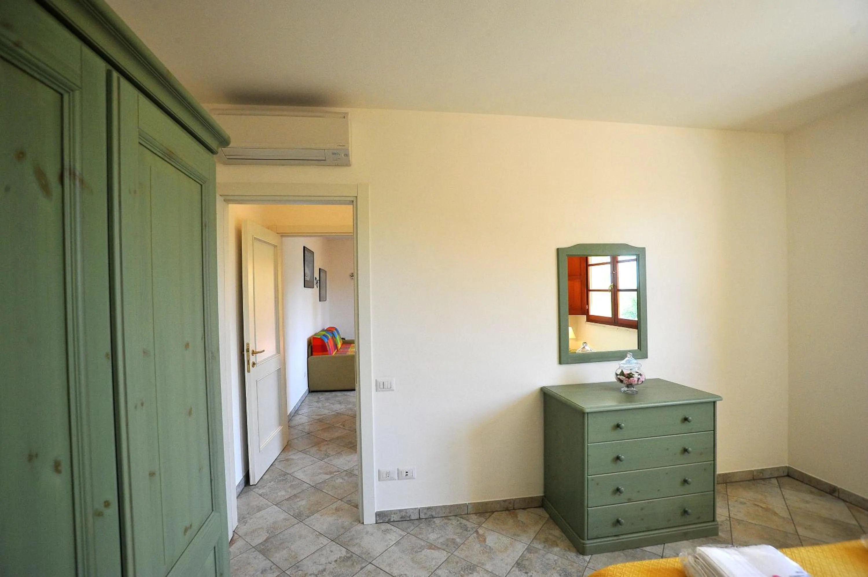 Decorative detail, Bed in Borgo Etrusco