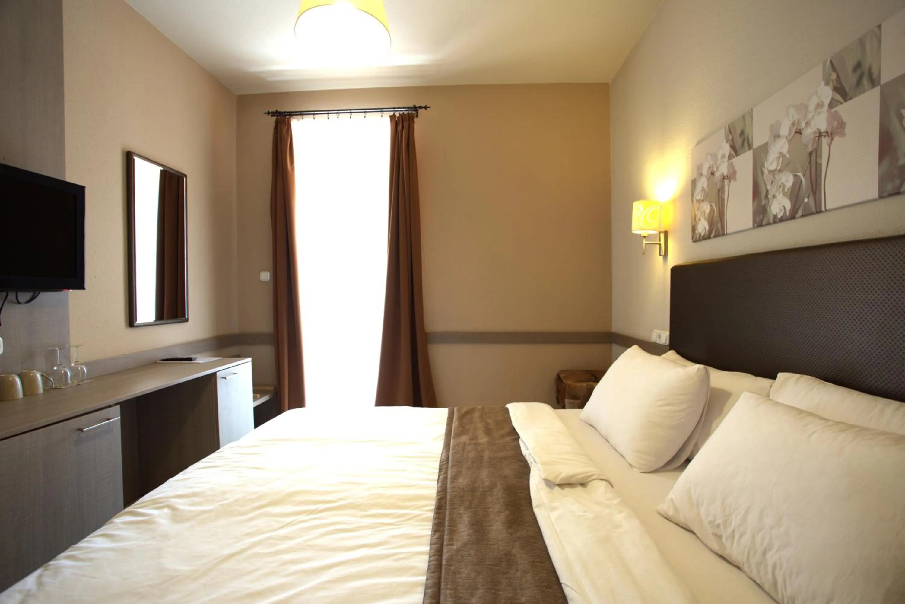 Photo of the whole room, Bed in Hotel La Riva