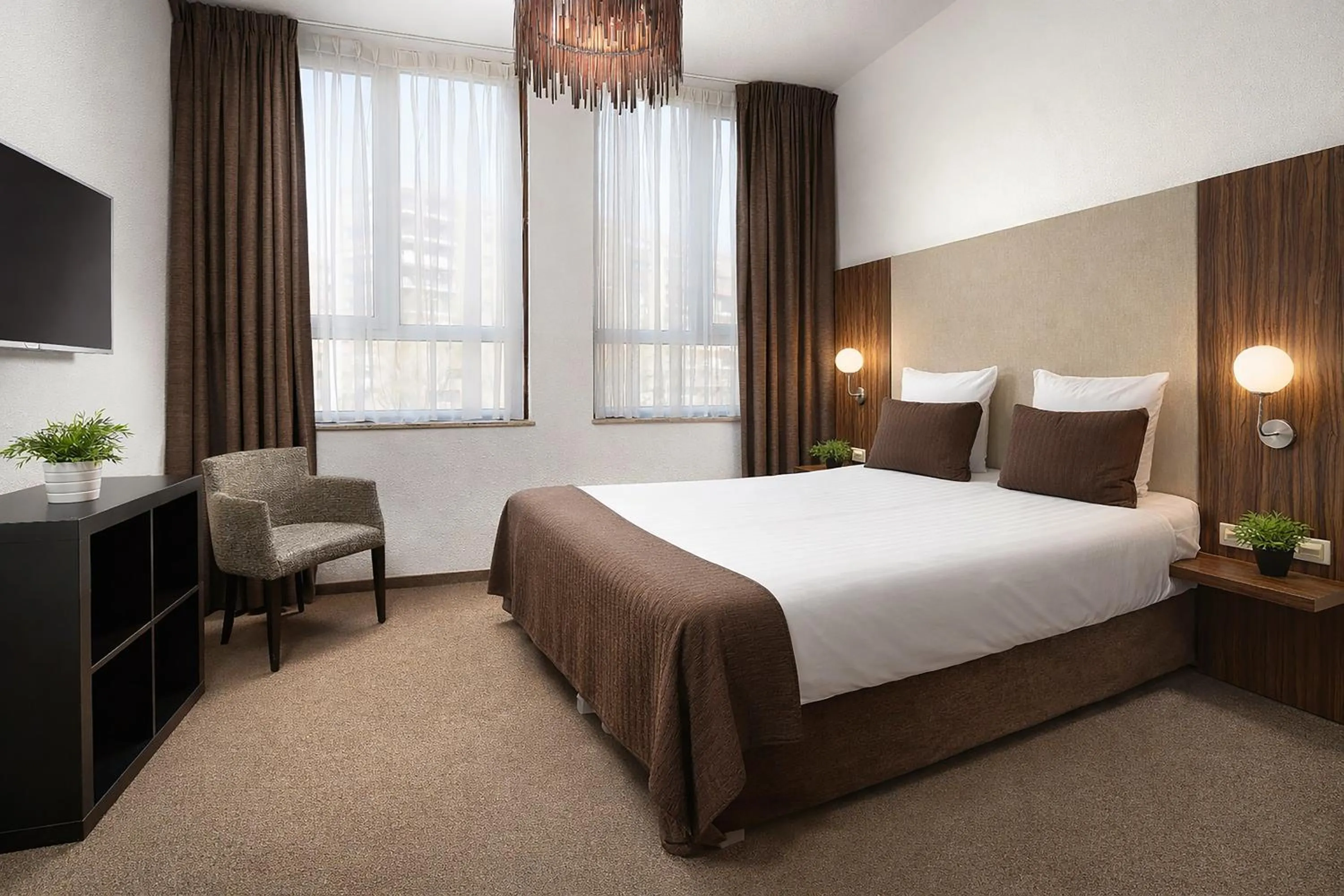 Bedroom, Bed in Hotel La Reine