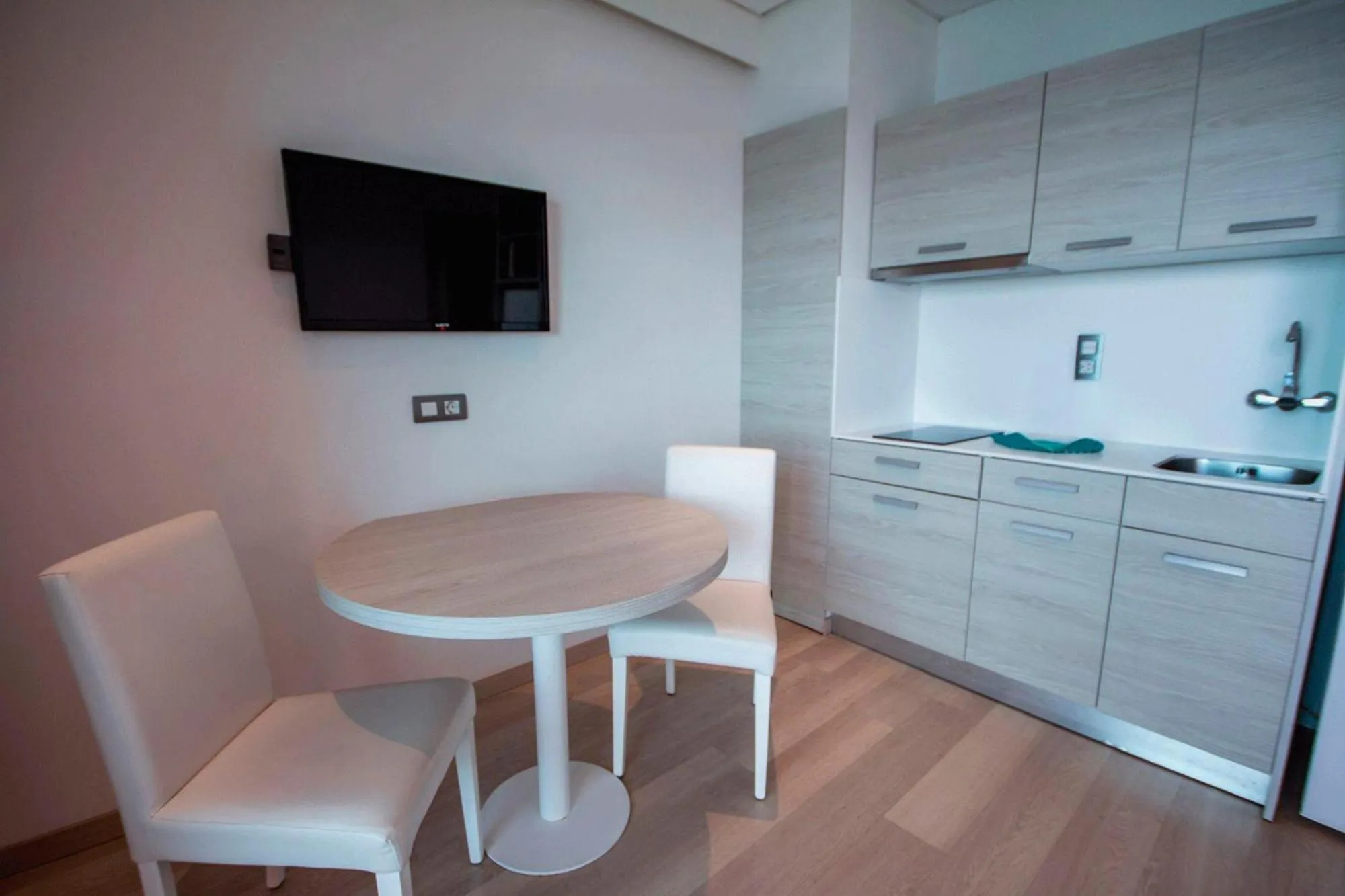 Photo of the whole room in Servatur Green Beach